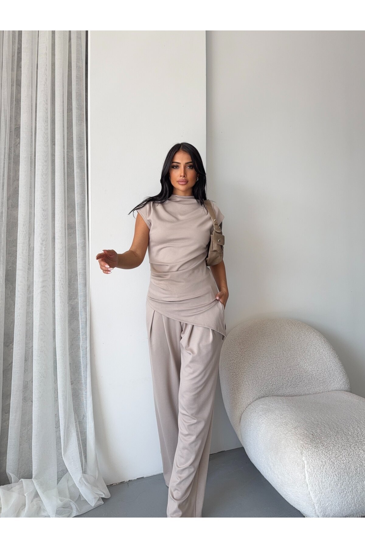 Asimetrik Bluz ve Pantalon Takım Bej
