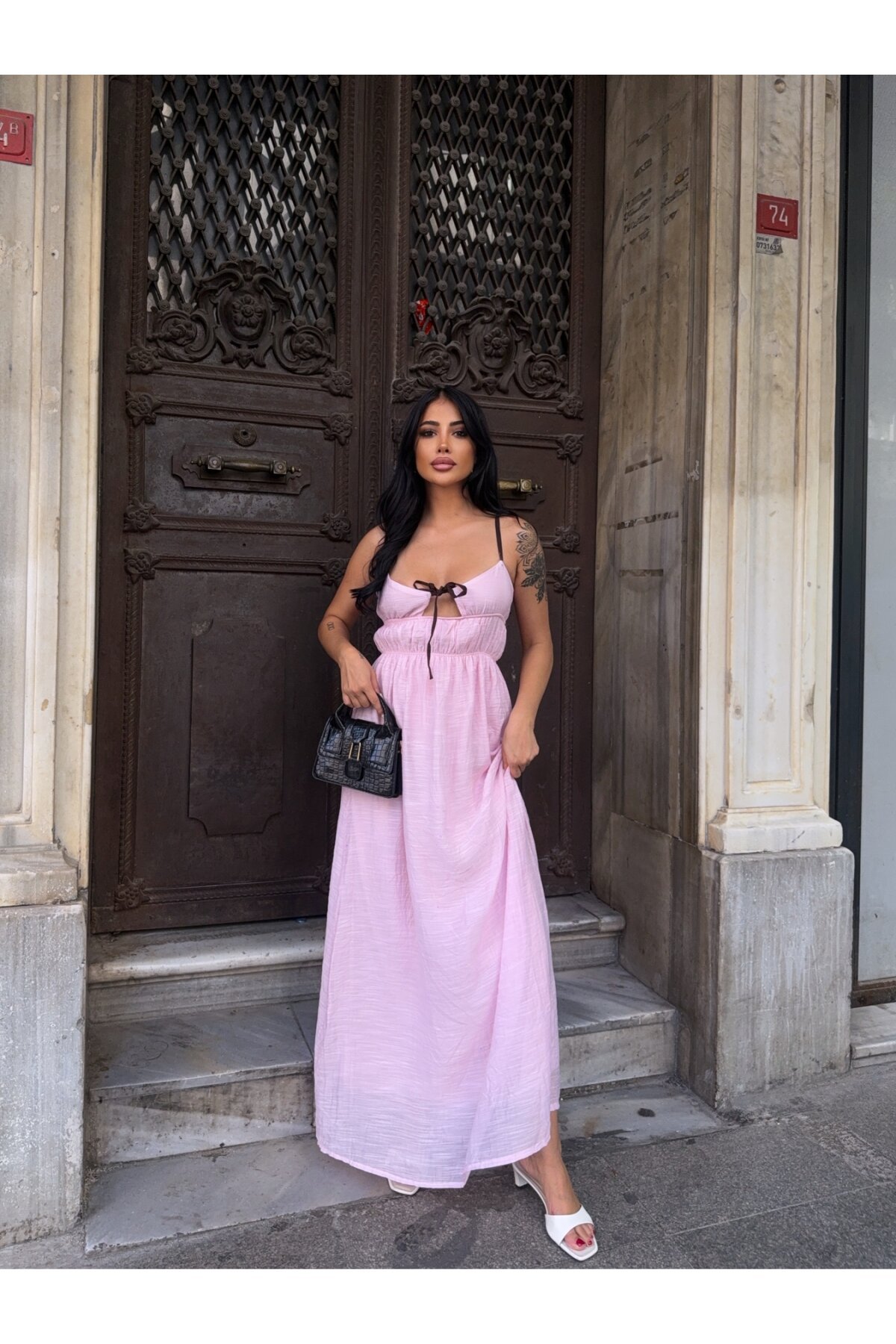 Askılı Göğüs Bağlama Detay Keten Elbise Pembe