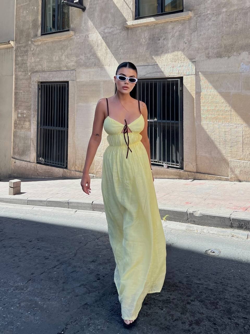 Askılı Göğüs Bağlama Detay Keten Elbise Sarı