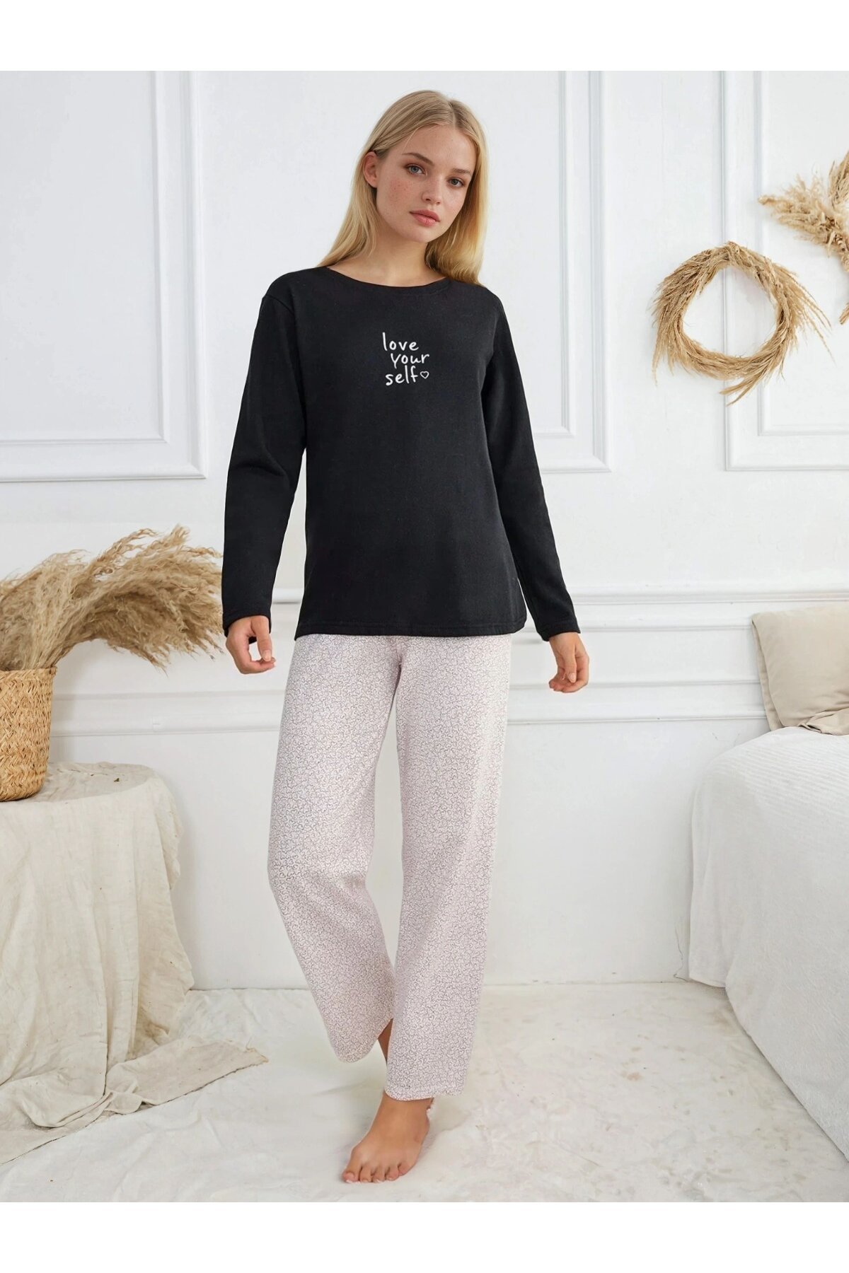 Baskılı Uzun Kollu Desenli Pijama Takımı