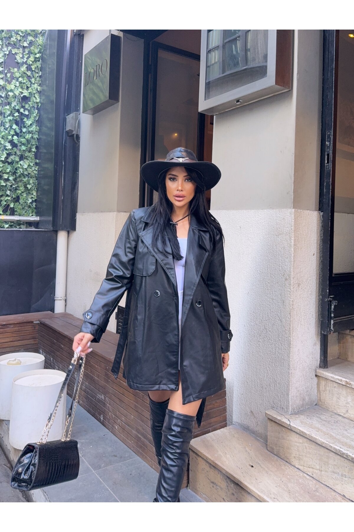 Beli Kuşaklı Düğmeli Ara Boy Deri Ceket