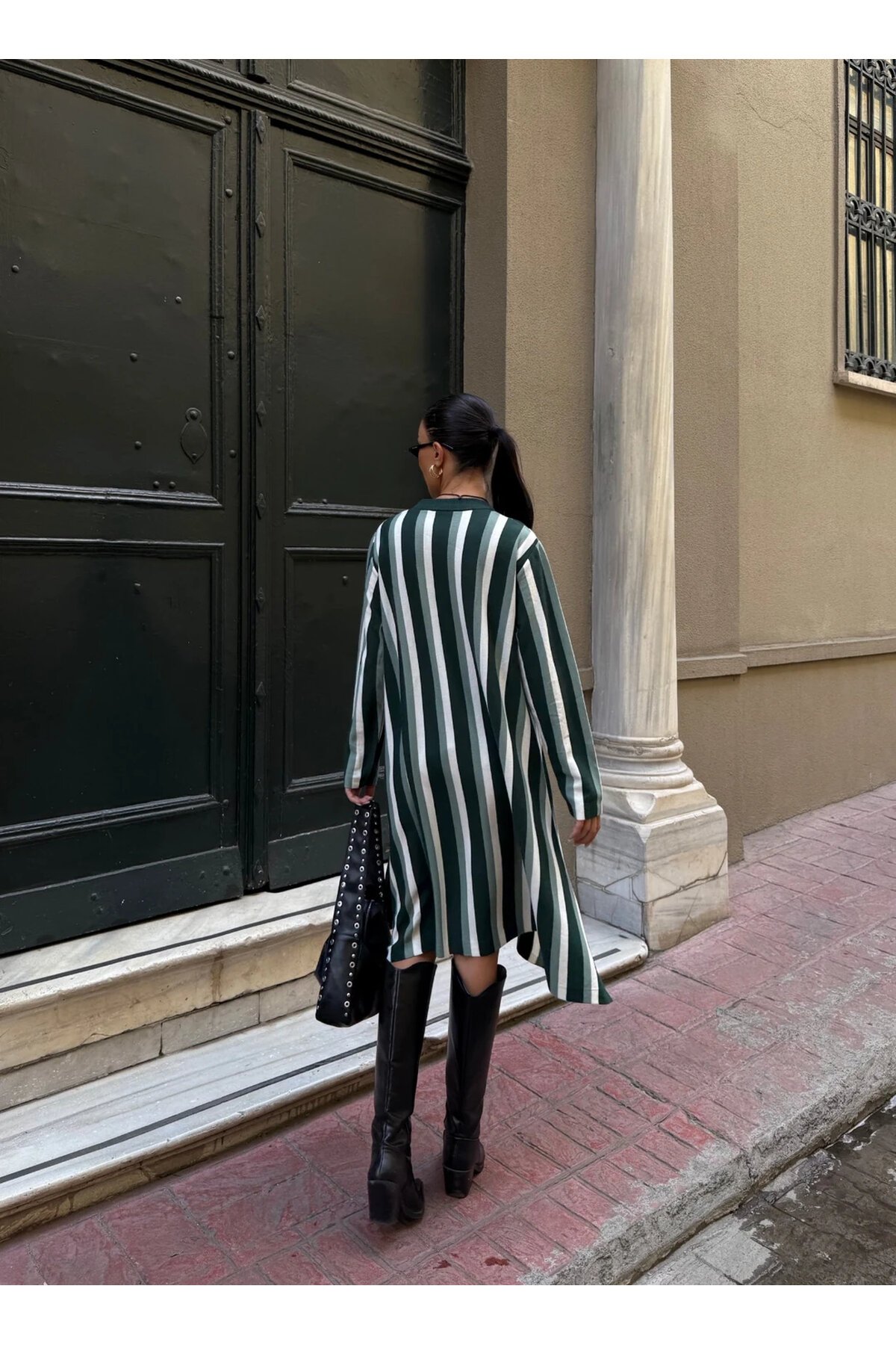 Bisiklet Yaka Çizgi Desenli Triko Elbise