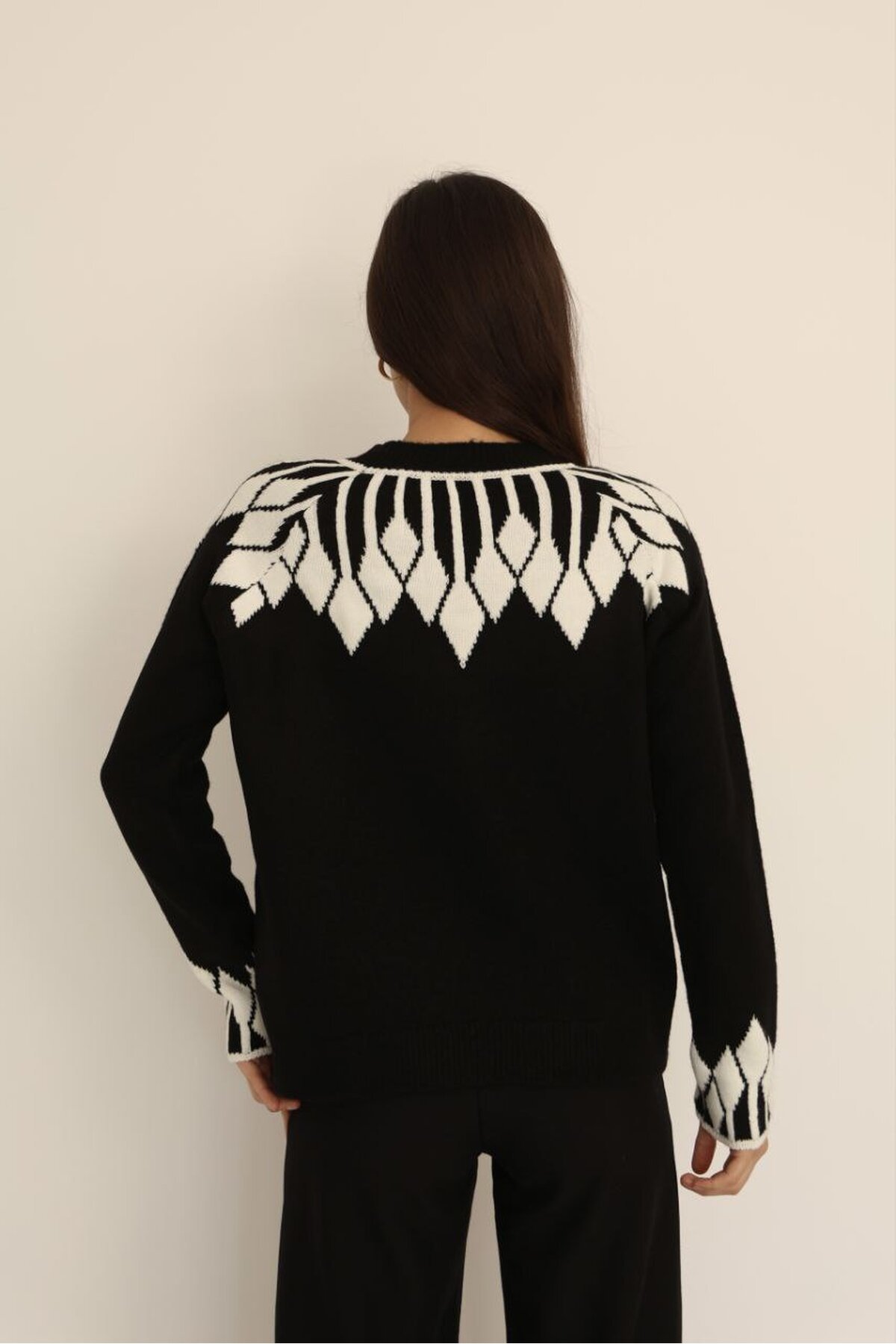 Bisiklet Yaka Desenli Triko Kazak Siyah