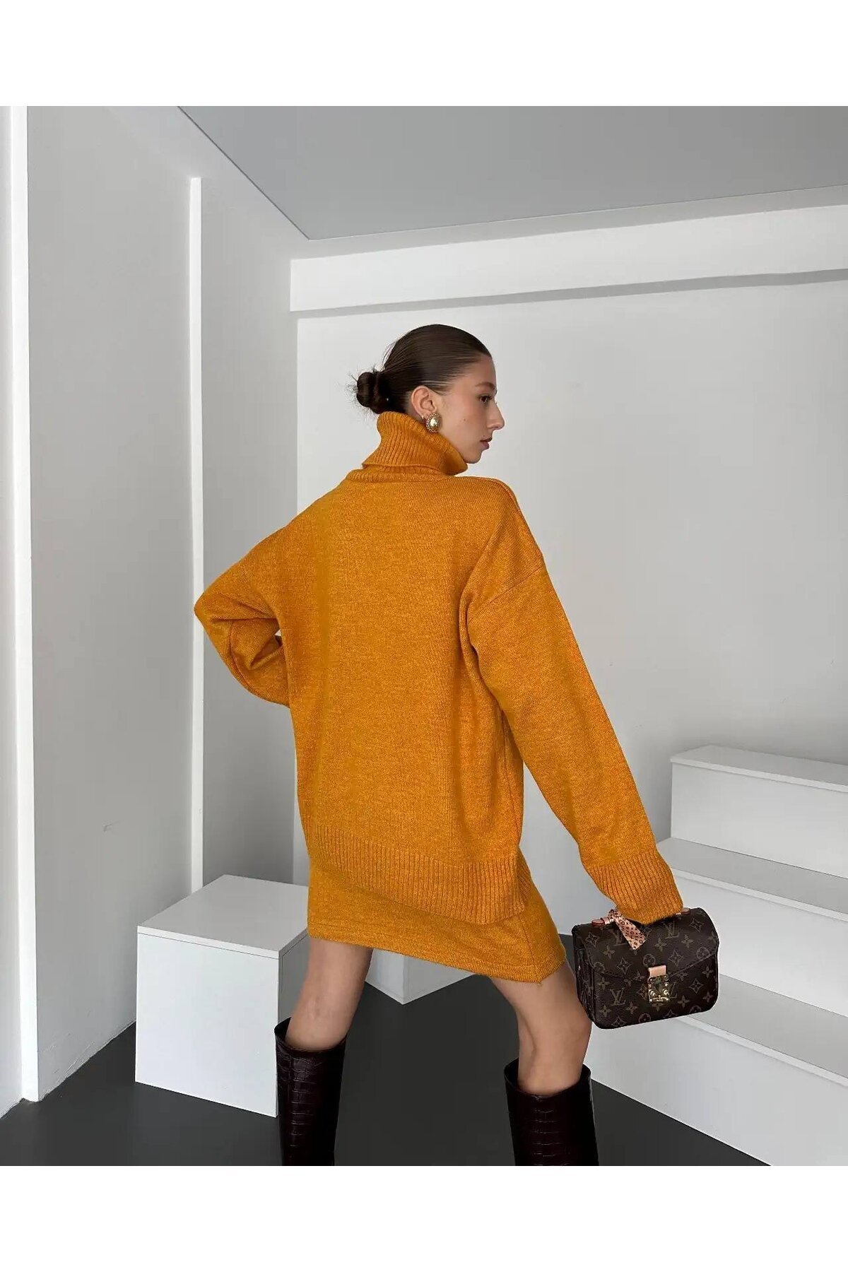 Boğazlı Kazak ve Etek İkili Takım