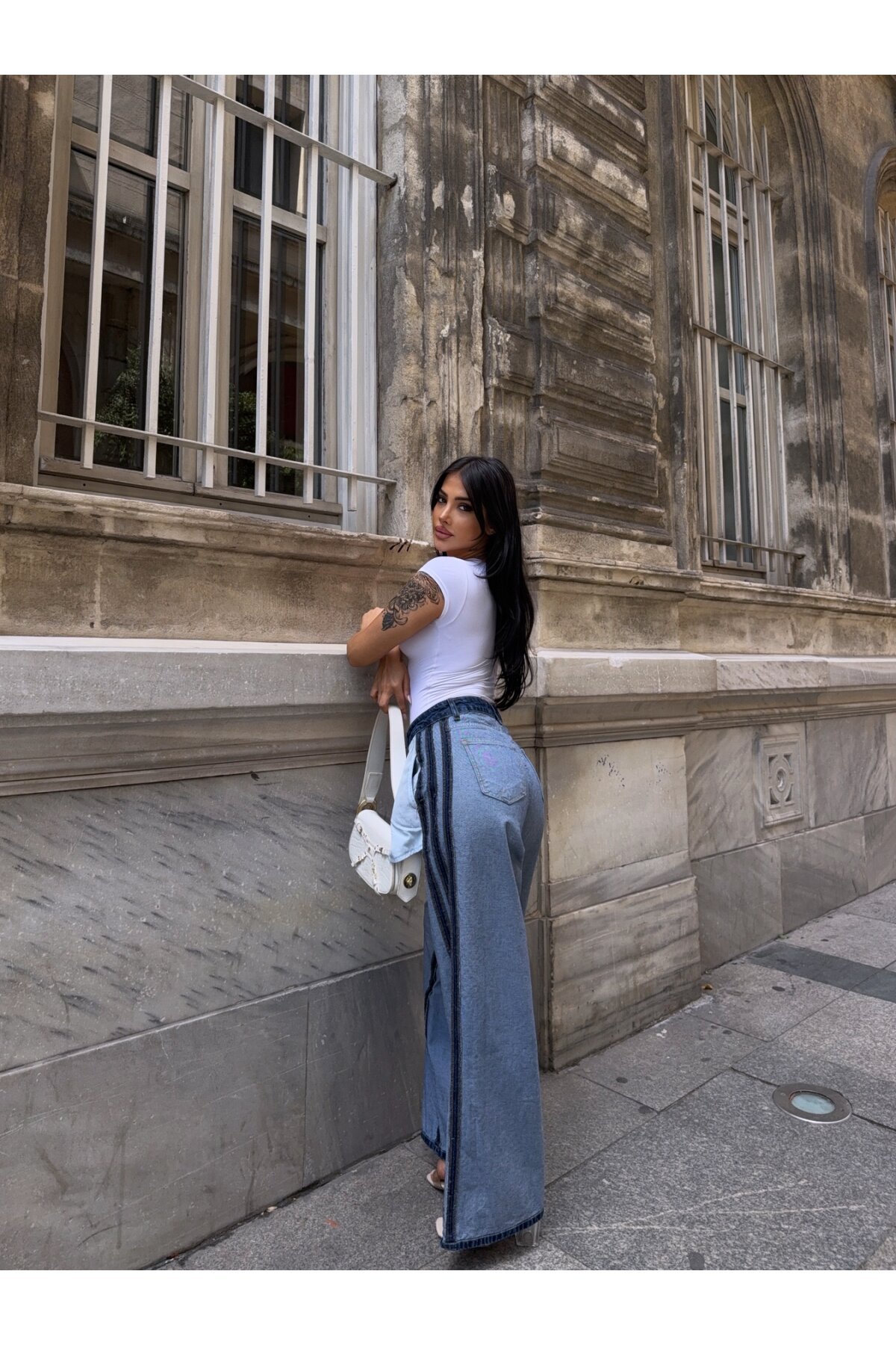 Dış Dikim Özel Tasarım Kot Pantalon