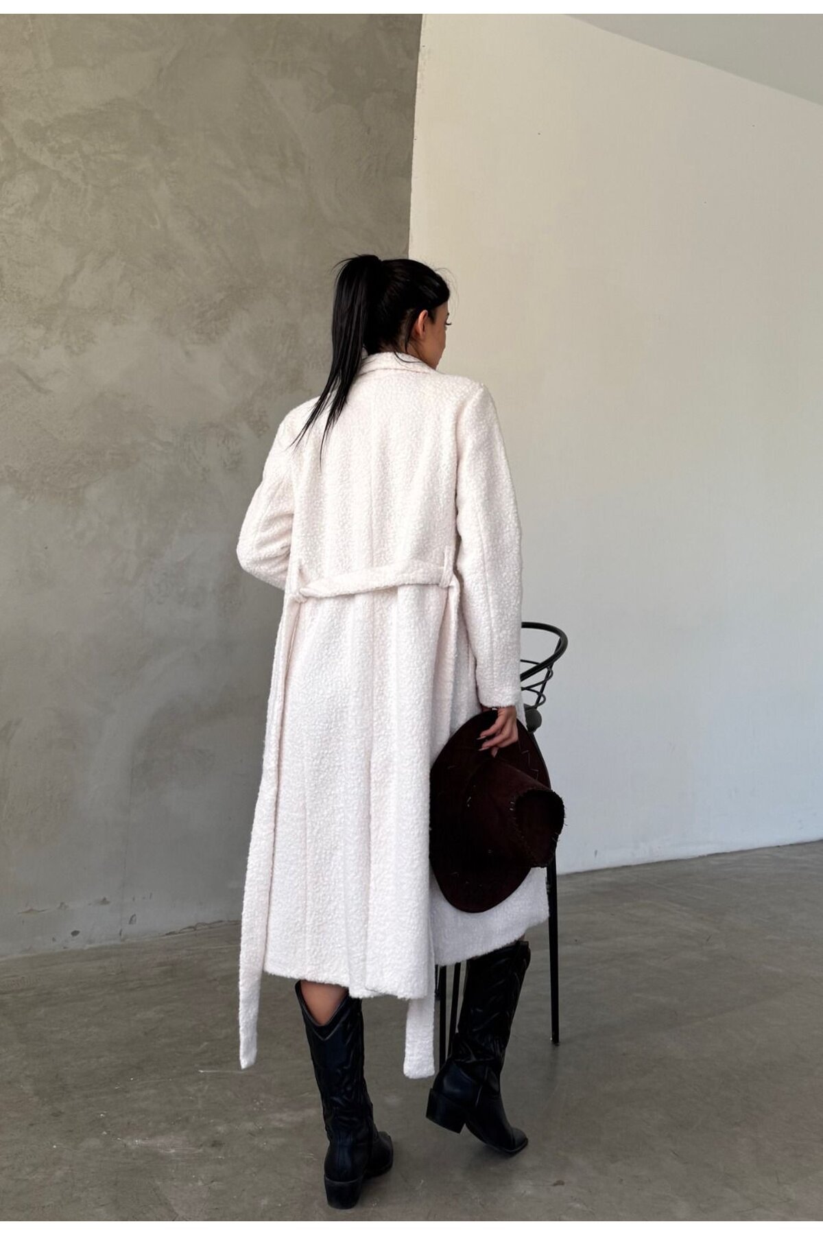 Buklet Kumaş Kuşaklı Mont Ekru