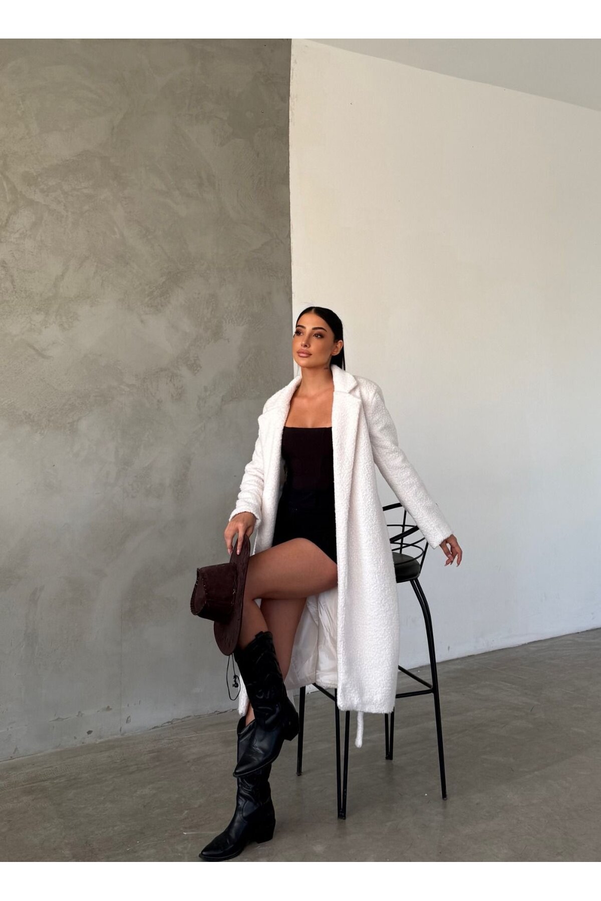 Buklet Kumaş Kuşaklı Mont Ekru