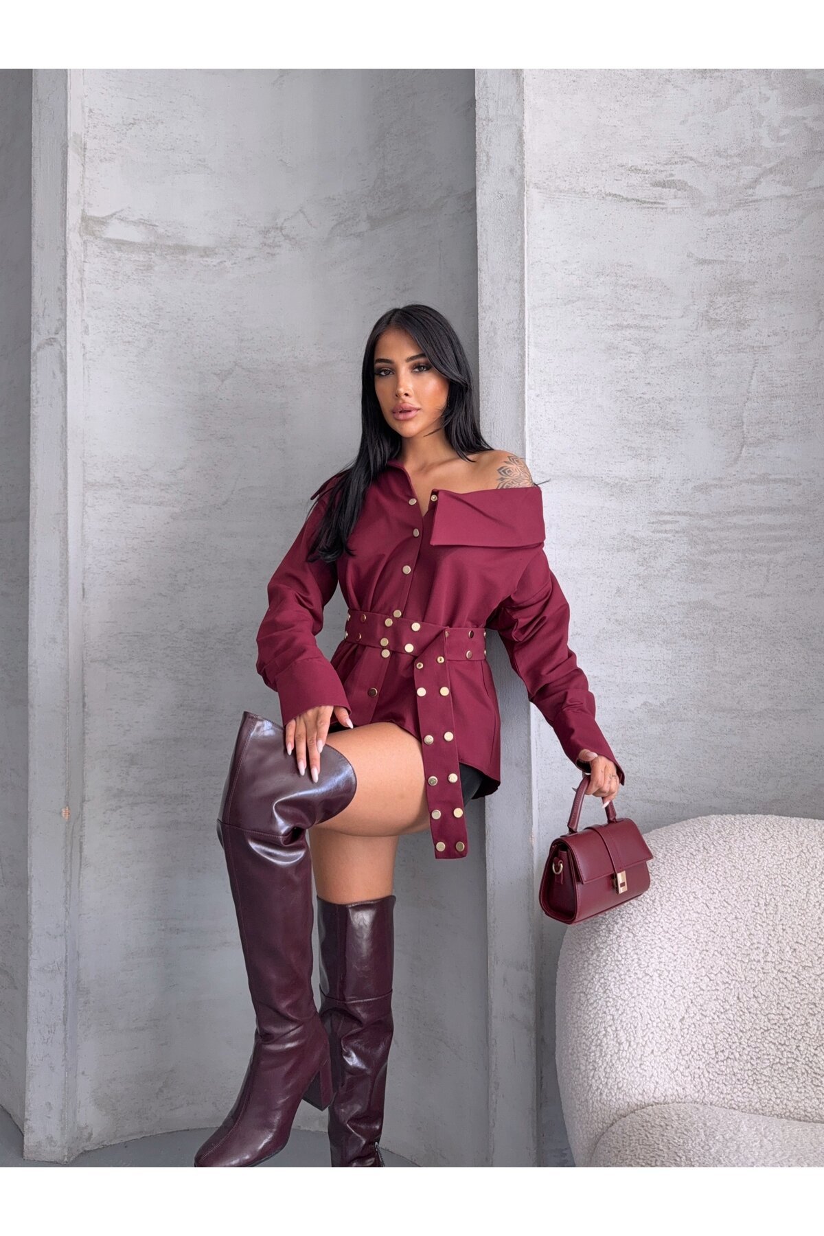 Çıtçıtlı Kemerli Bordo Gömlek
