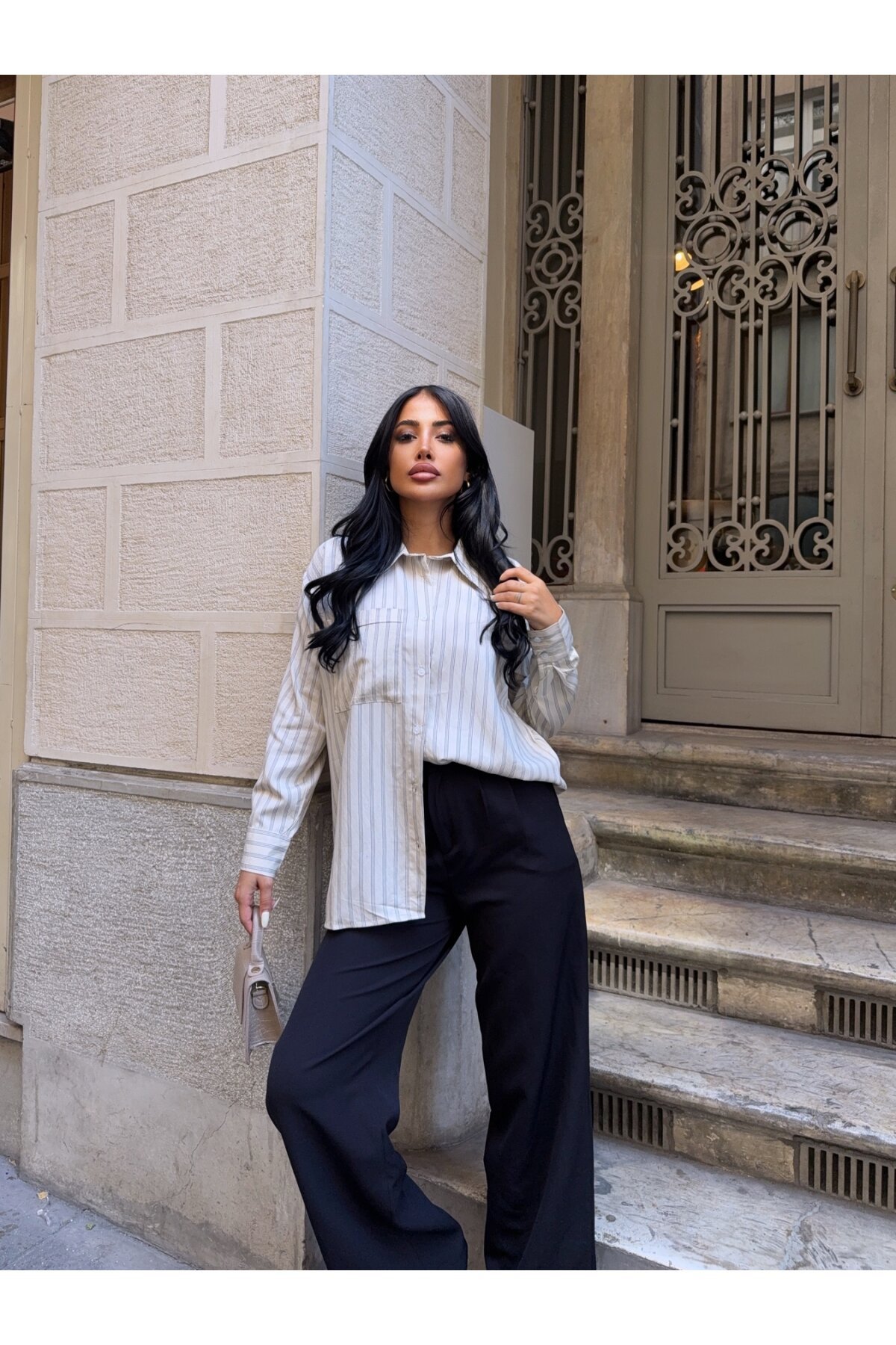 Çizgili Tek Cep Detay Gömlek
