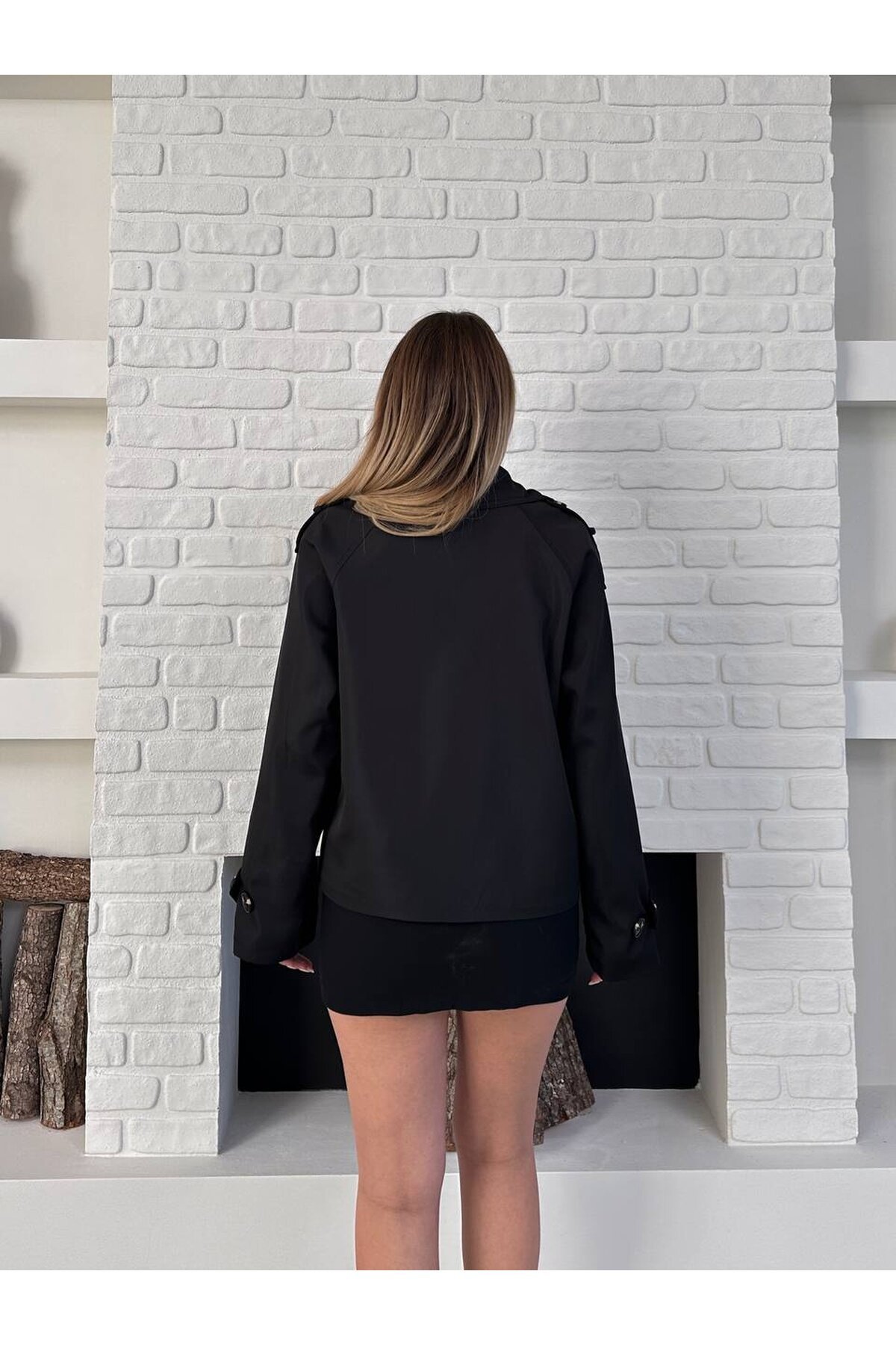 Düğme Detaylı Bondik Mevsimlik Oversize Kısa Trençkot