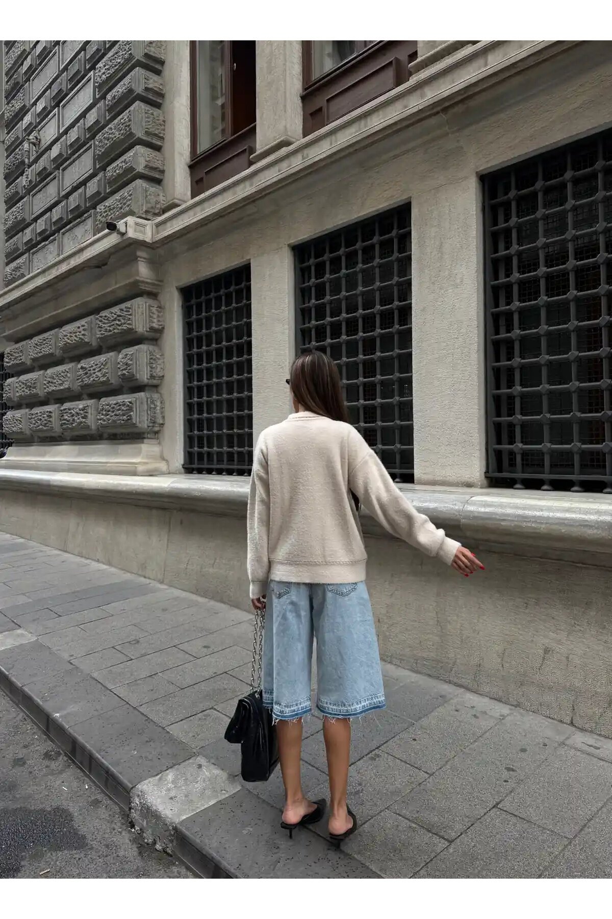 Düğme Ve Biye Detaylı Çift Cepli Triko Bluz Hırka