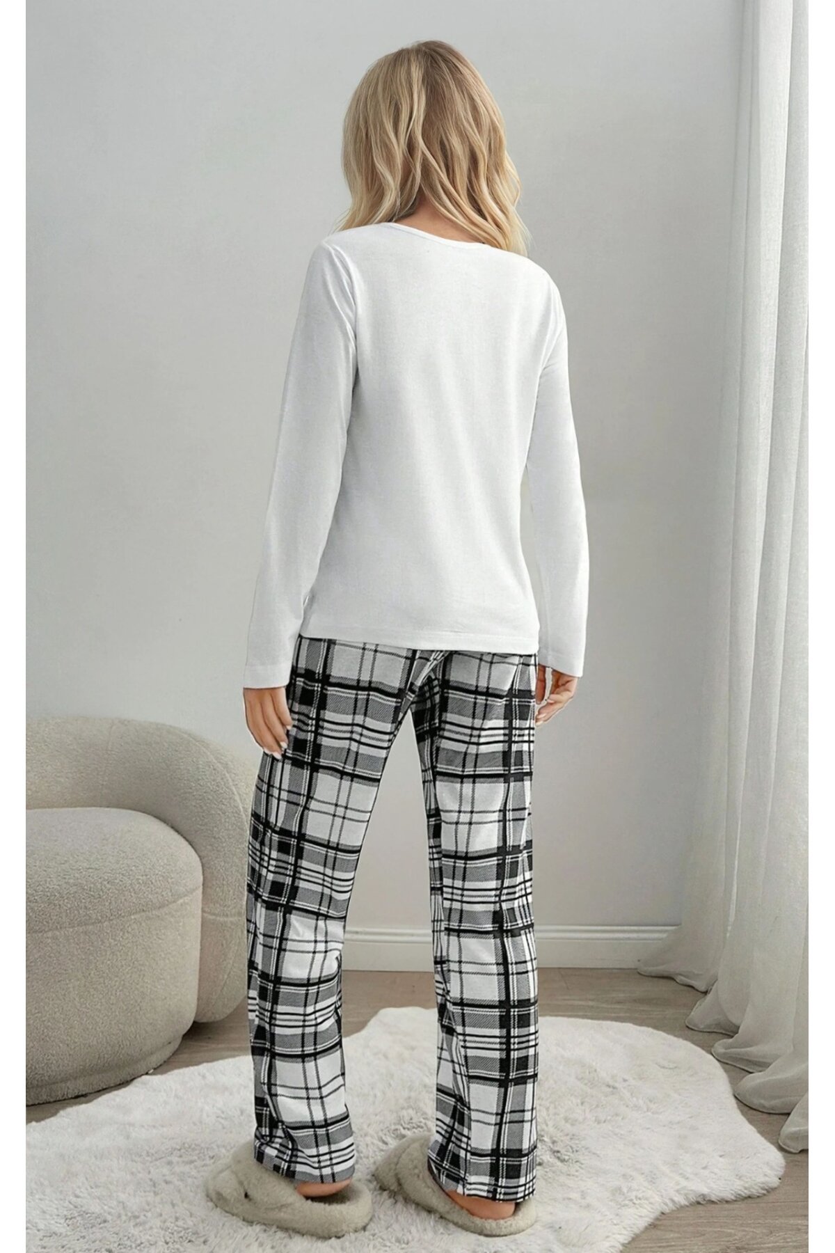 Ekose Desenli Kurdele Baskılı Pijama Takımı