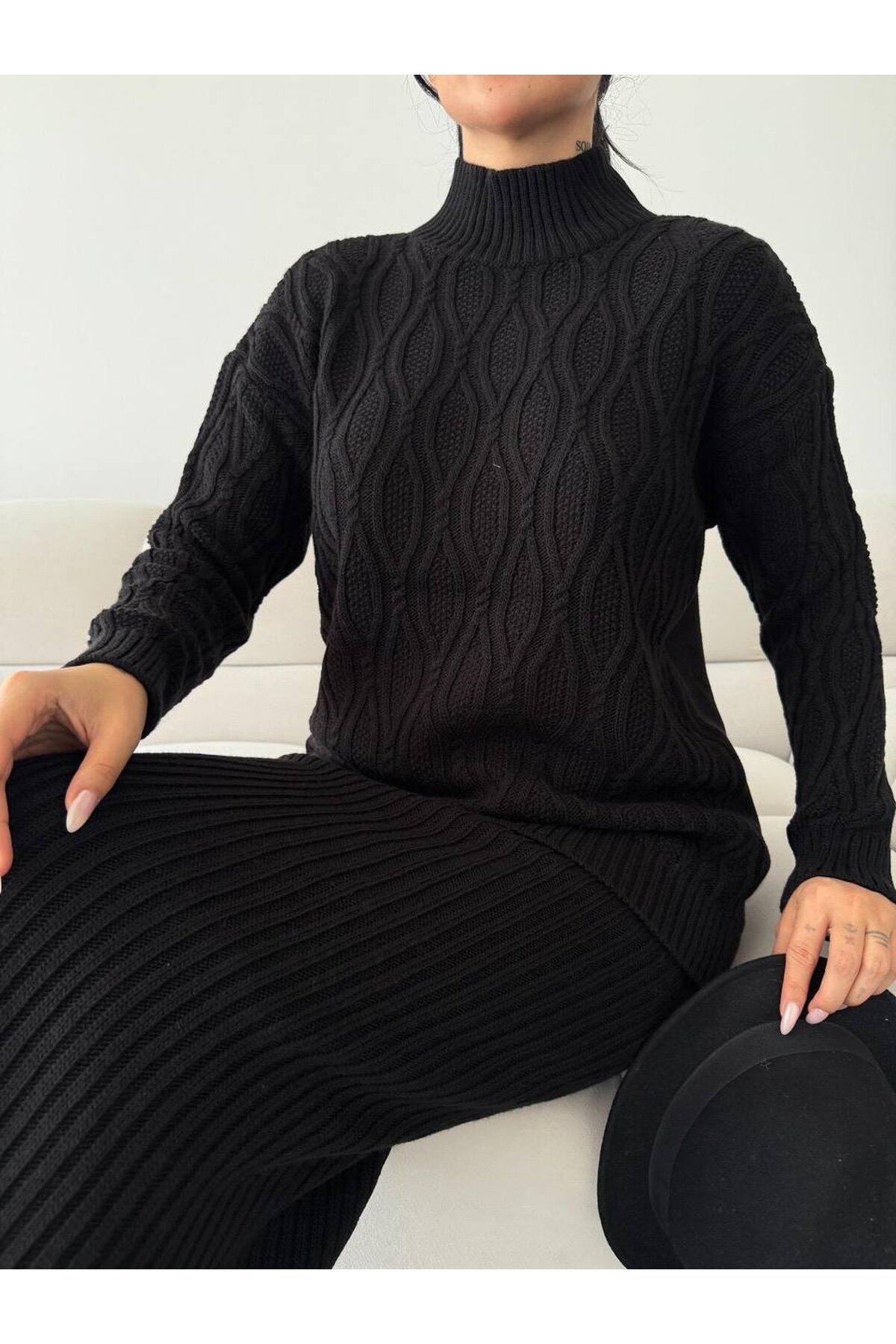 Etek ve Kazak Triko Takım