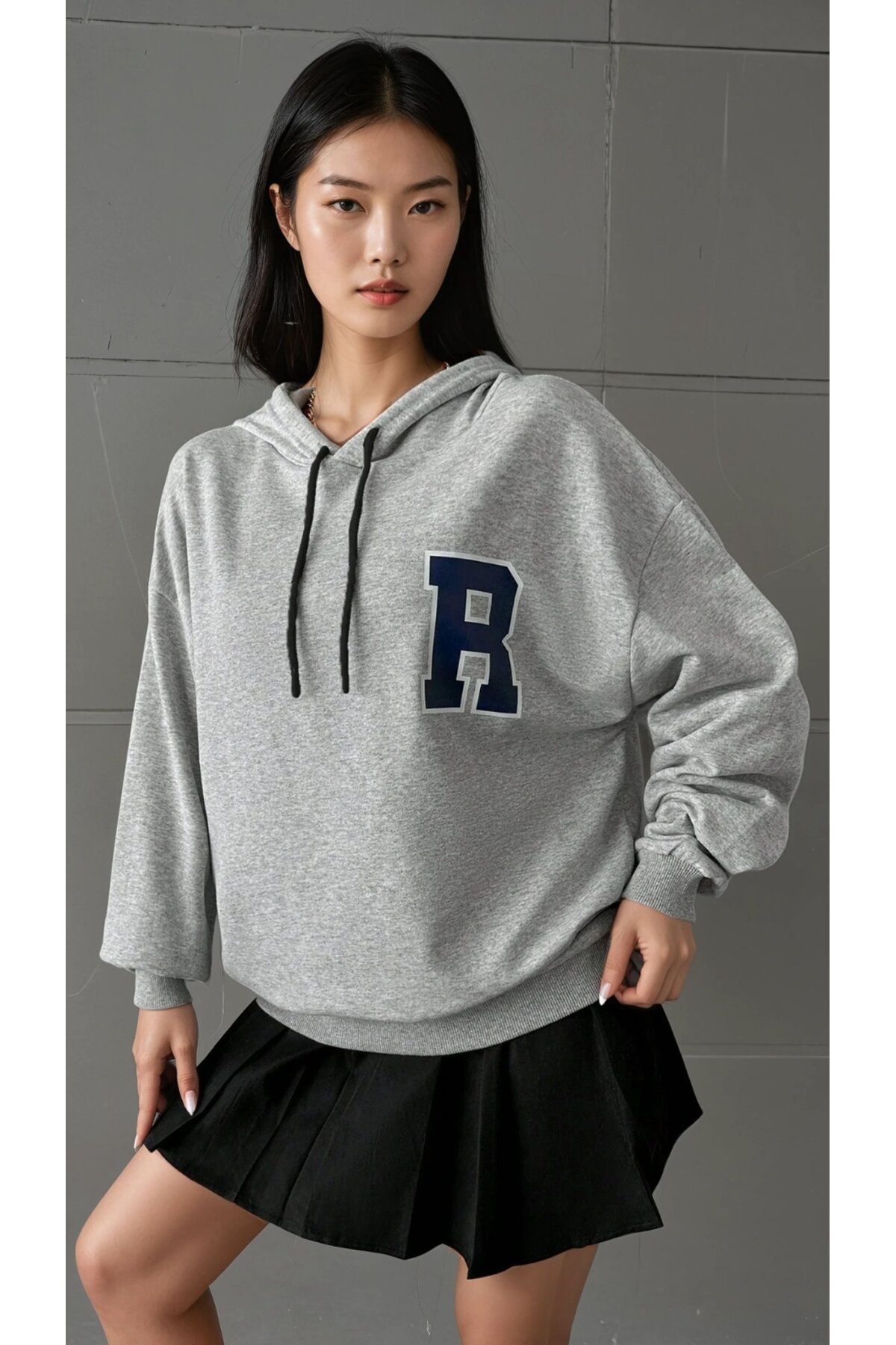 Harf Baskılı Gri Kapüşonlu Üç İplik Kadın Sweatshirt