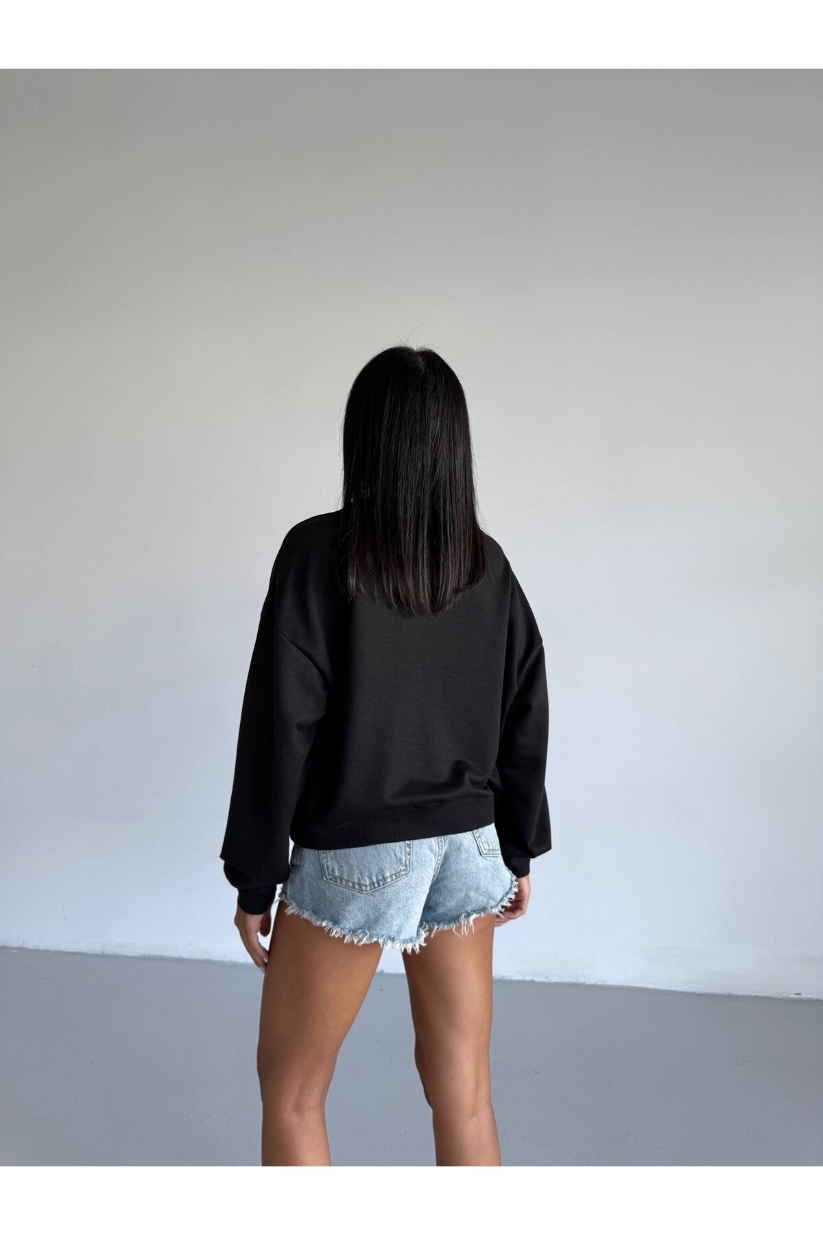 İki İplik Bisiklet Yaka Sweatshirt