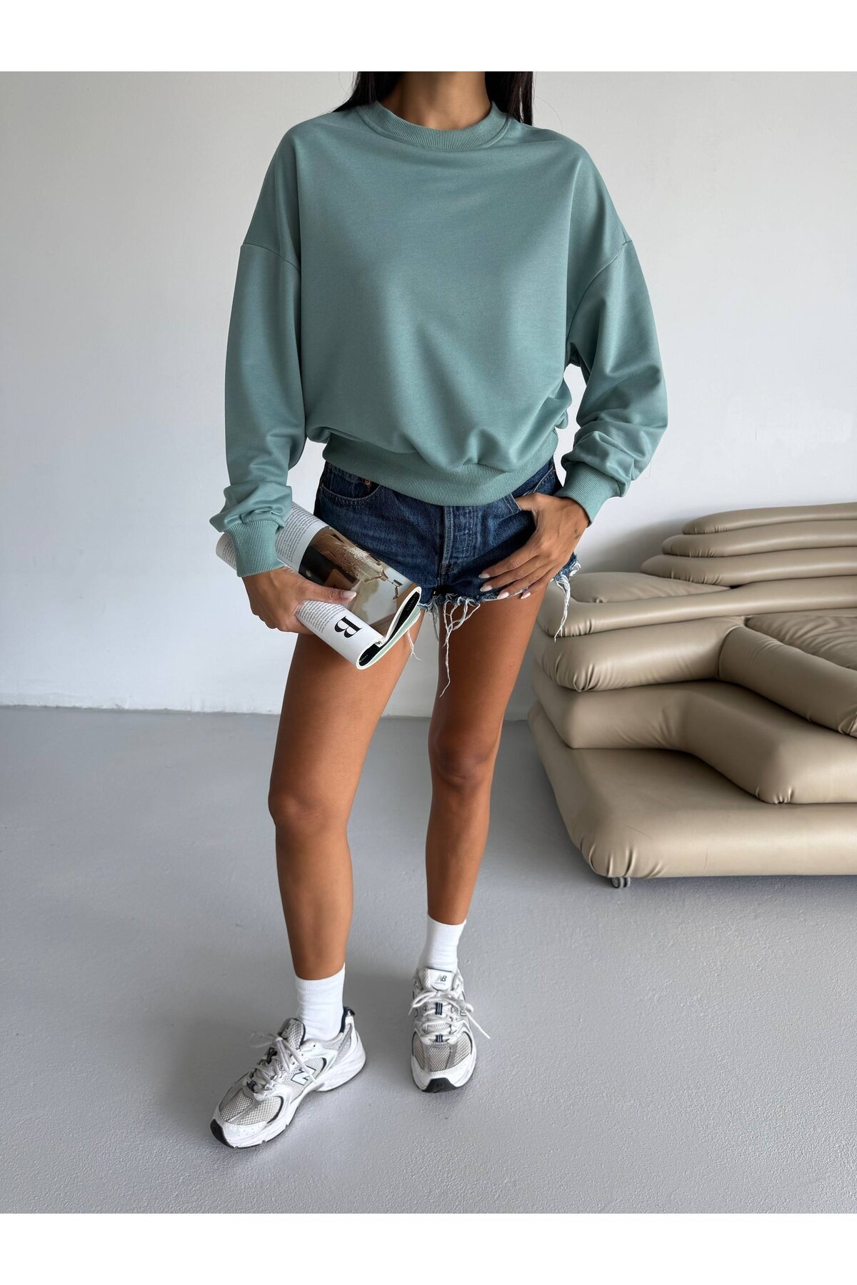 İki İplik Bisiklet Yaka Sweatshirt