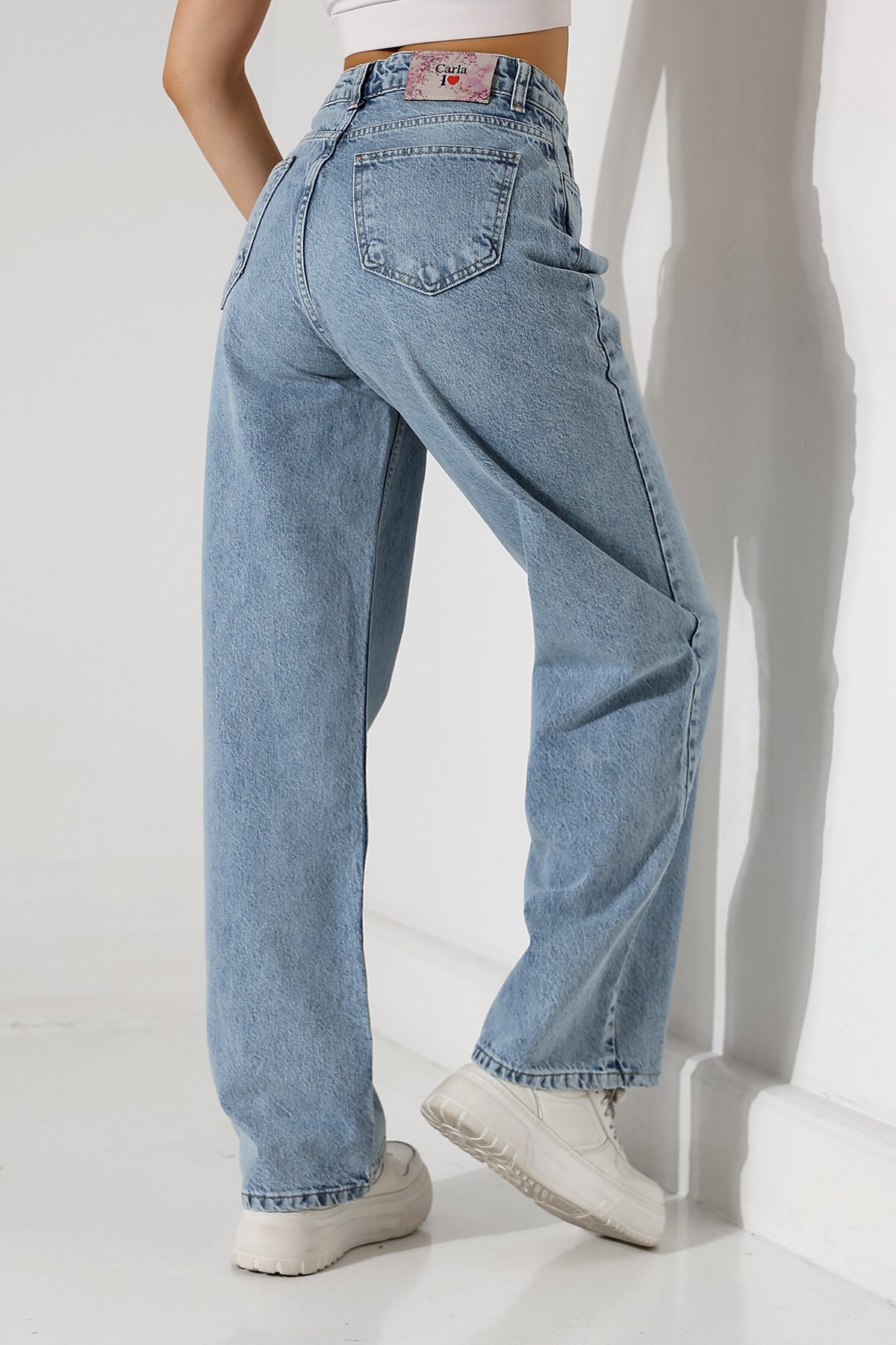 Kadın Açık Mavi Relaxed Fit Jean
