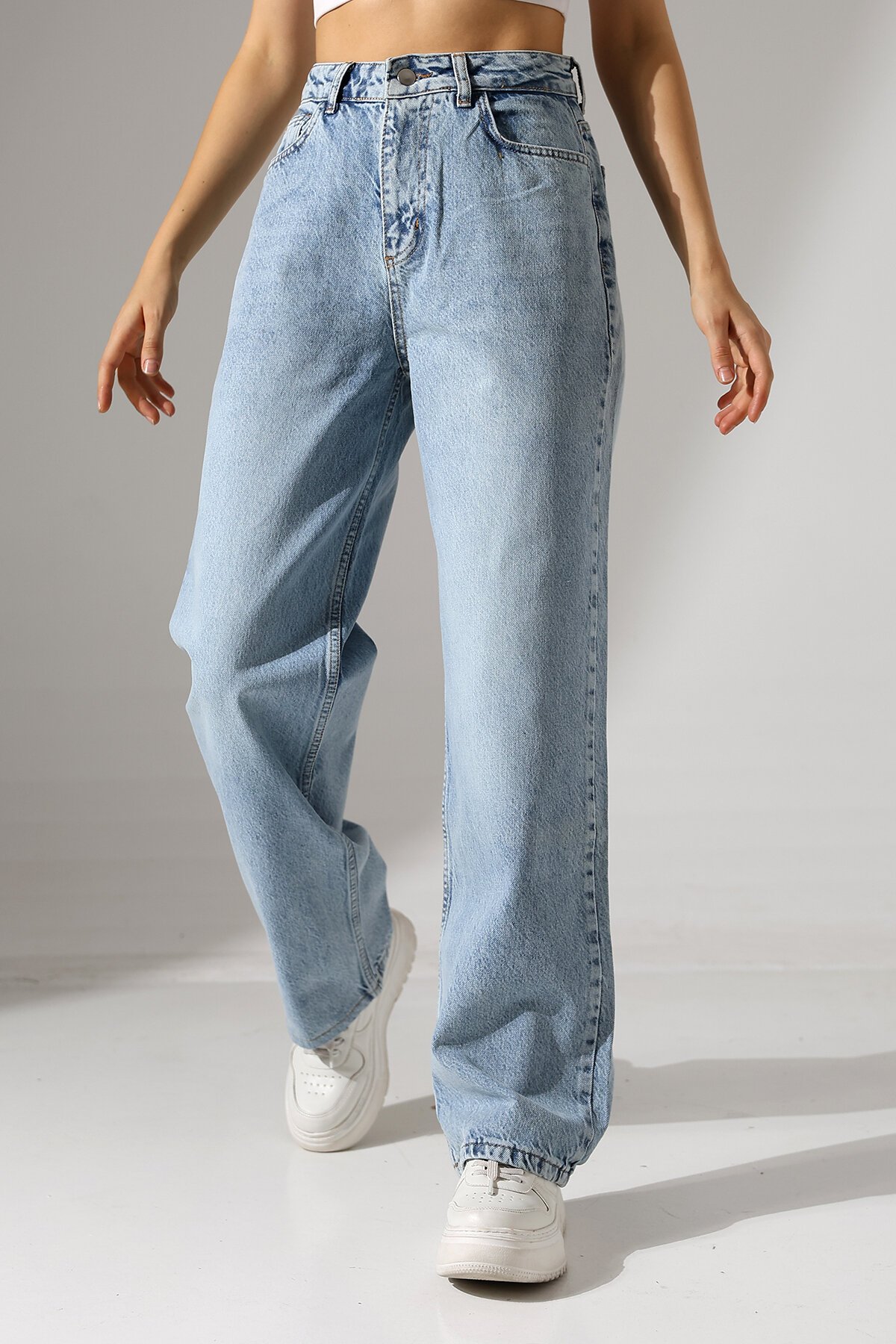 Kadın Açık Mavi Relaxed Fit Jean