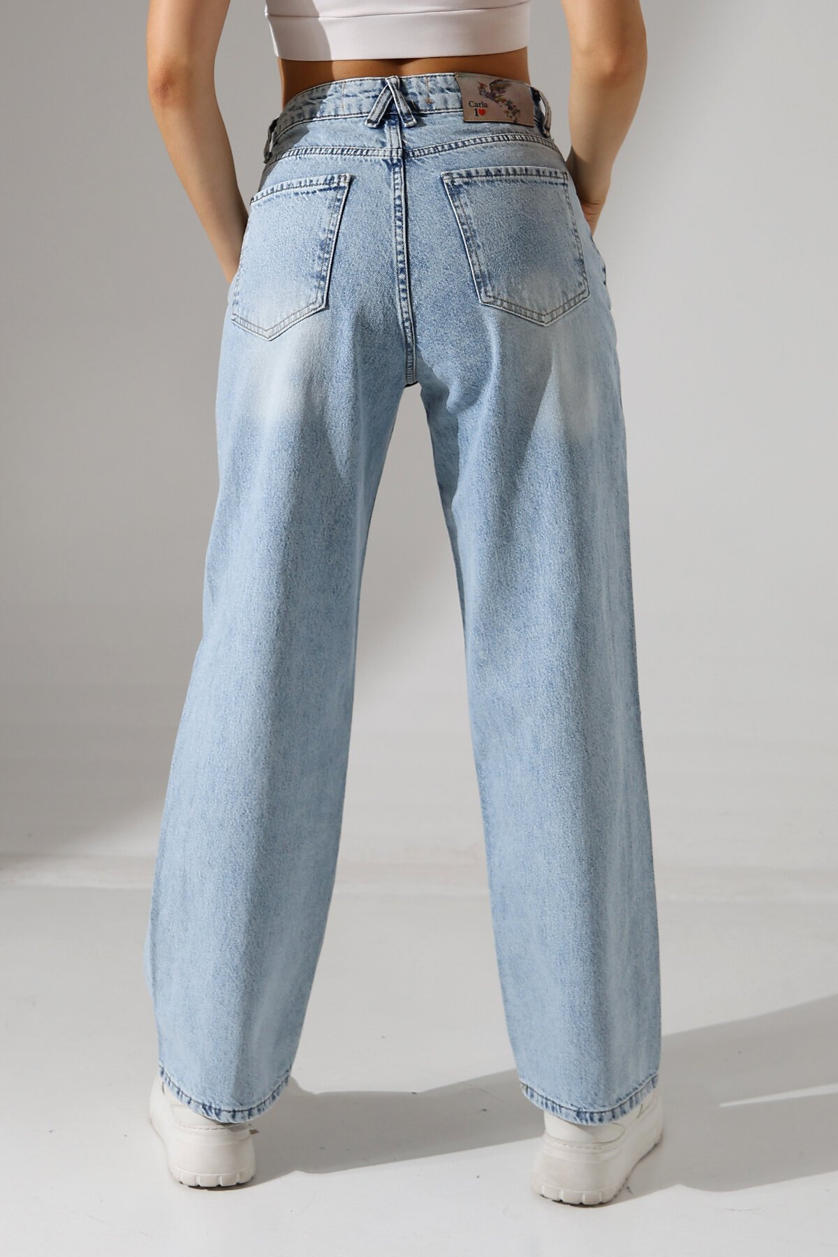 Kadın Açık Mavi Straight Fit Jean