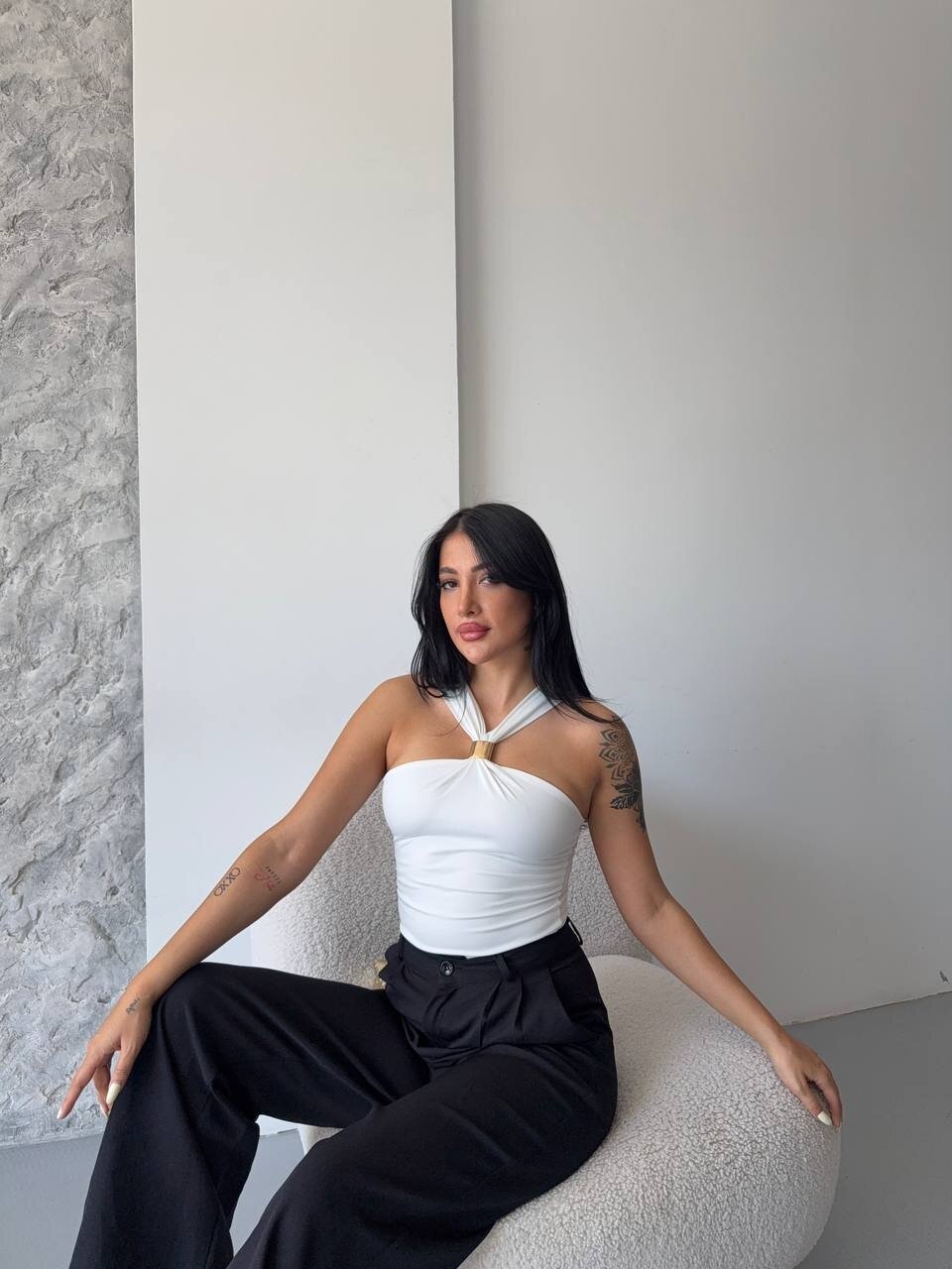 Beyaz Sandy Kumaş Yaka Detay Bluz