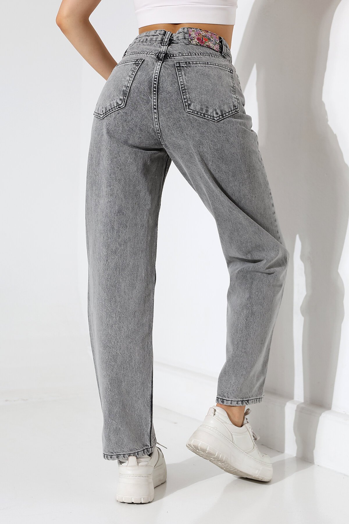 Kadın Gri Yüksek Bel Bol Paça Jean