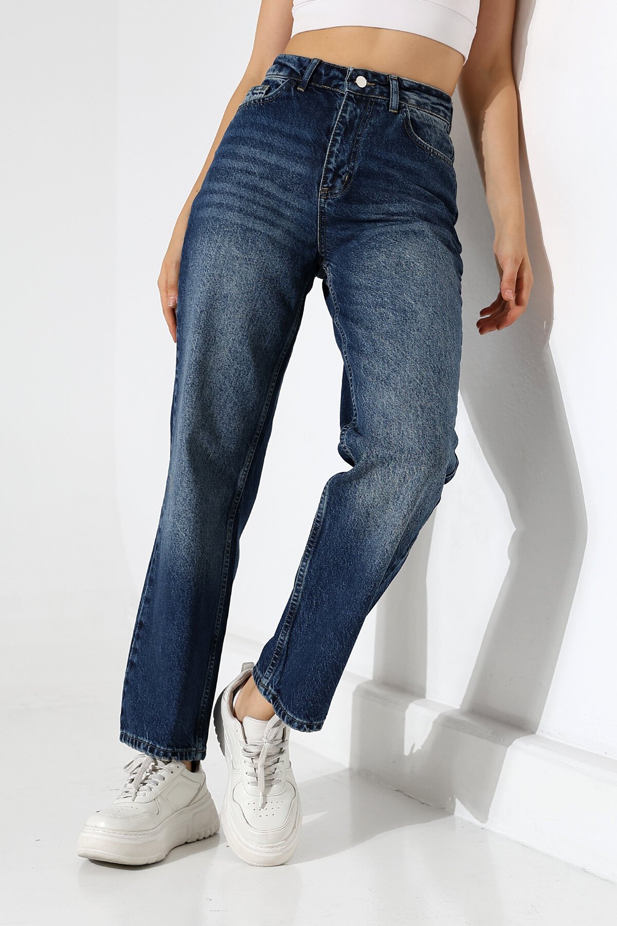 Kadın Koyu Mavi Yüksek Bel Düz Paça Jean