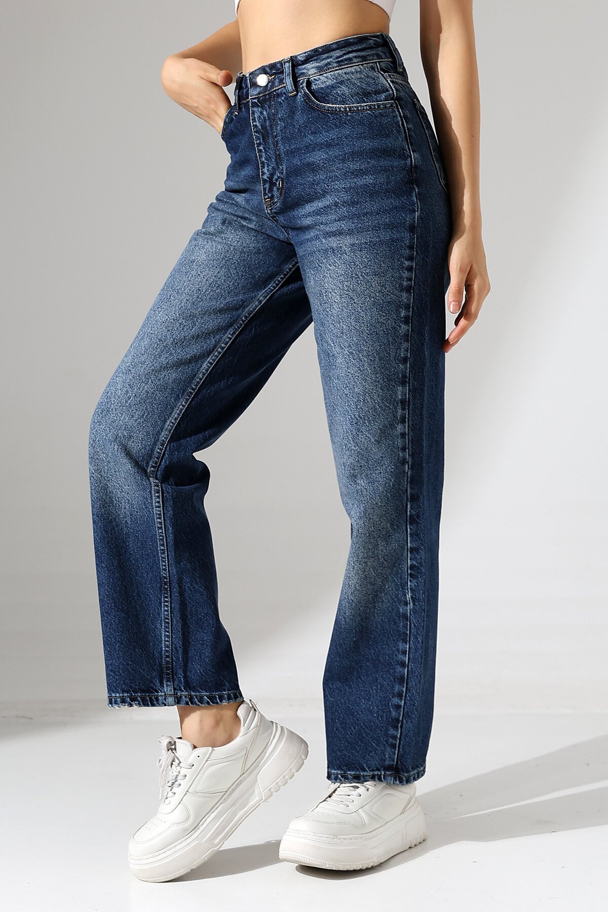 Kadın Koyu Mavi Yüksek Bel Düz Paça Jean