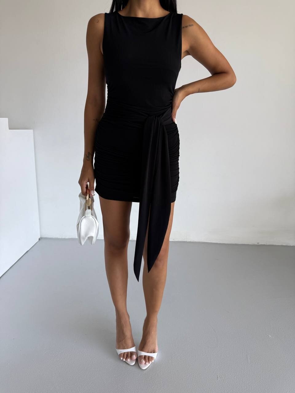 Kadın Siyah Kuşaklı Elbise