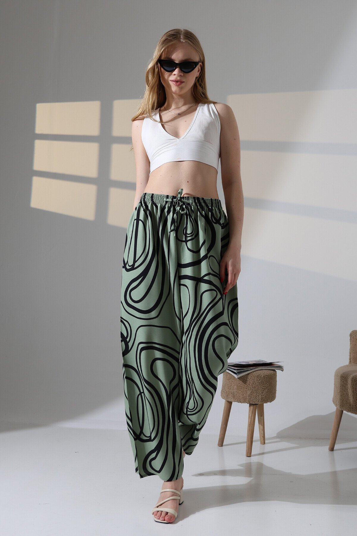 Kadın Yeşil Viskon Bol Paça Desenli Pantalon