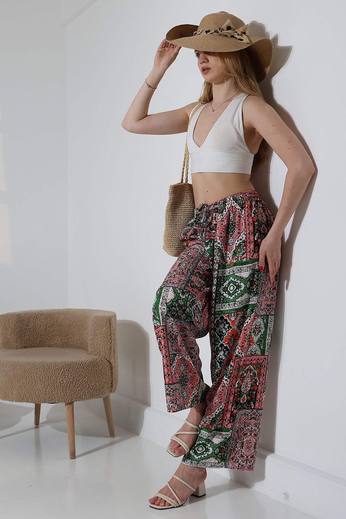 Kadın Zümrüt Viskon Bol Paça Desenli Pantalon