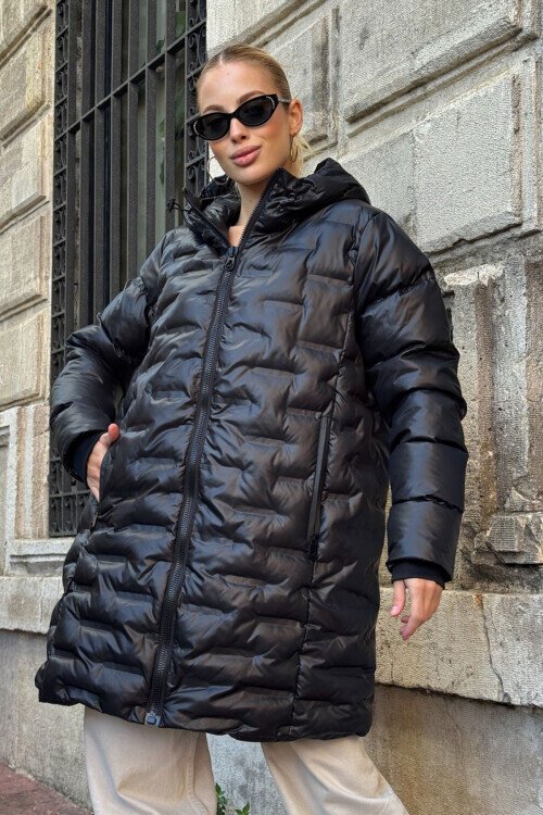 Kapitoneli Fermuarlı Kapüşonlu Uzun Şişme Mont