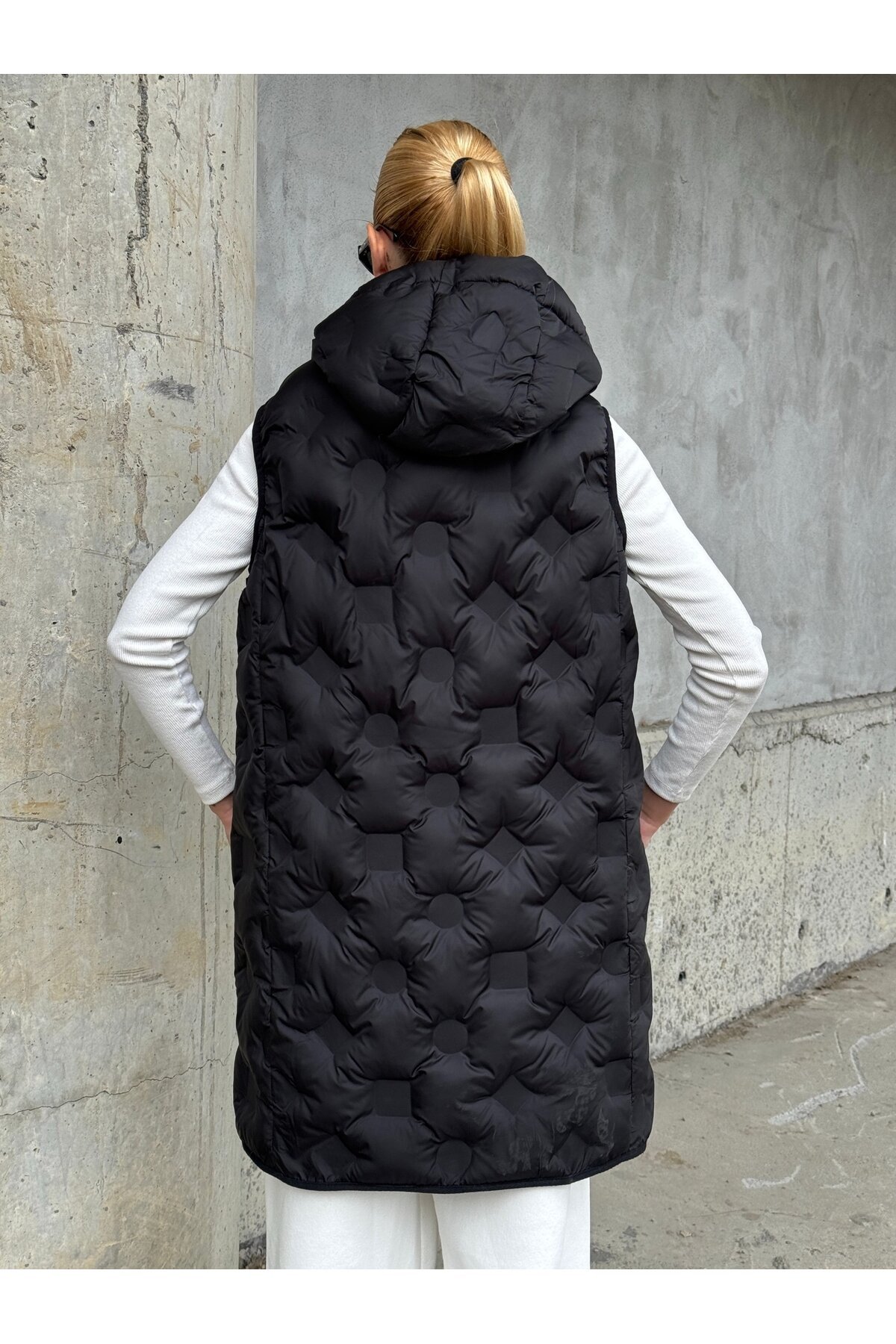 Kapşonlu Cepli Uzun Şişme Yelek