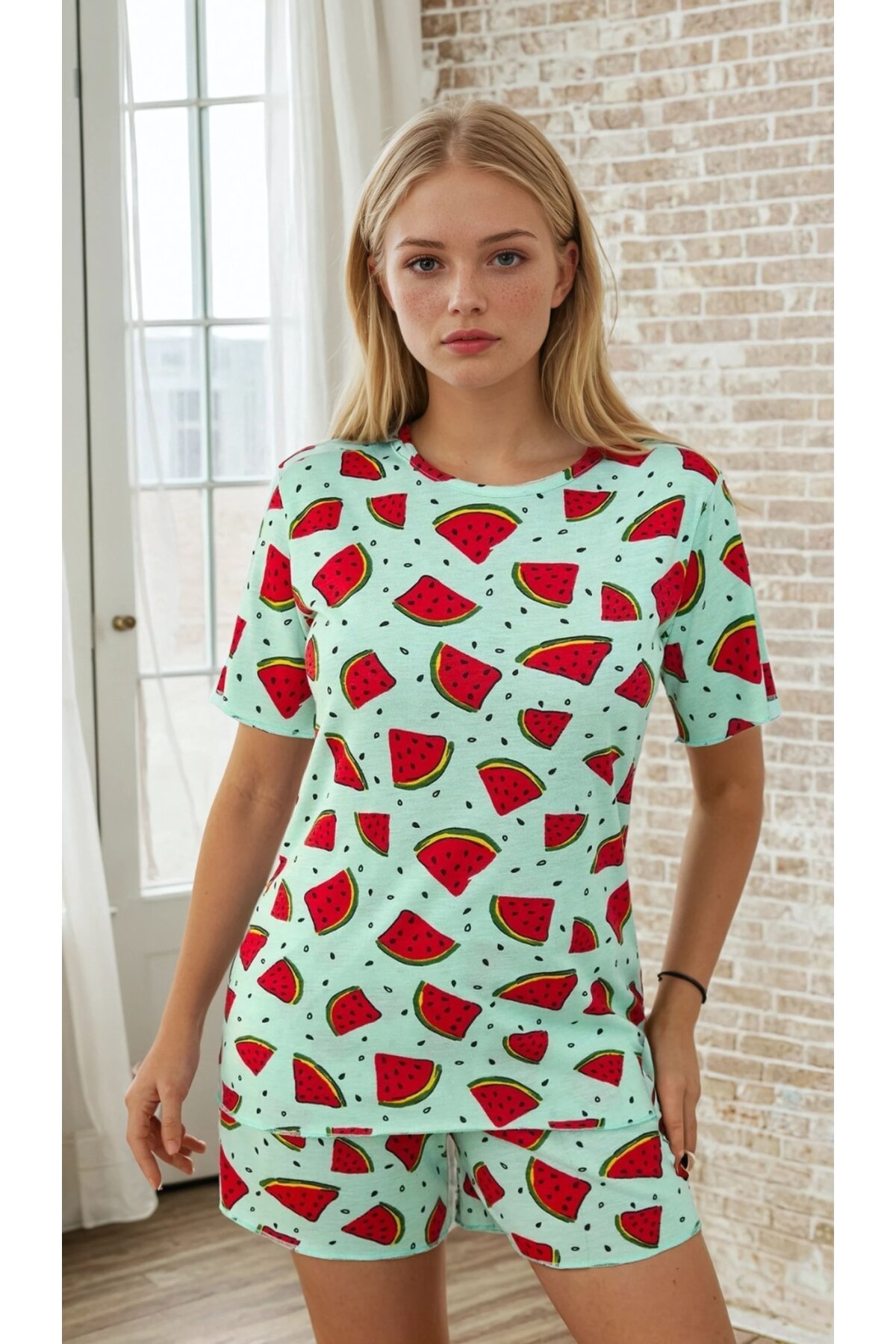 Karpuz Desenli Kısa Kollu Şortlu Kadın Pijama Takımı