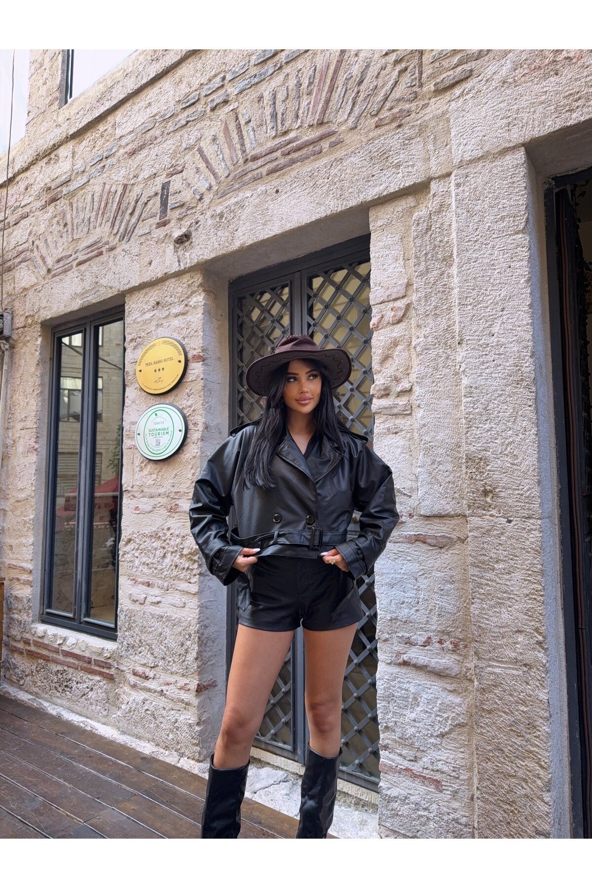 Kol ve Etek Kemer Detay Deri Ceket