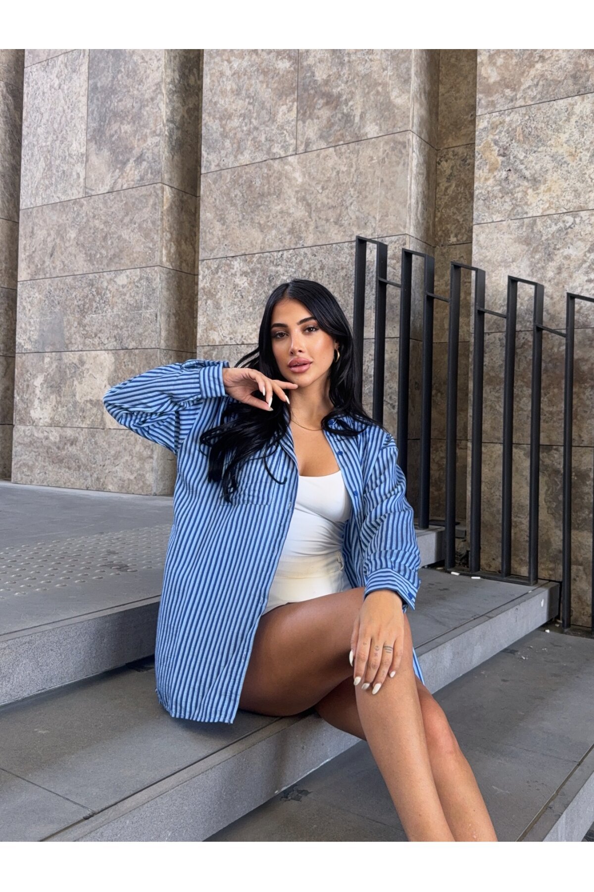 Mavi Çizgili Tek Cep Detay Gömlek