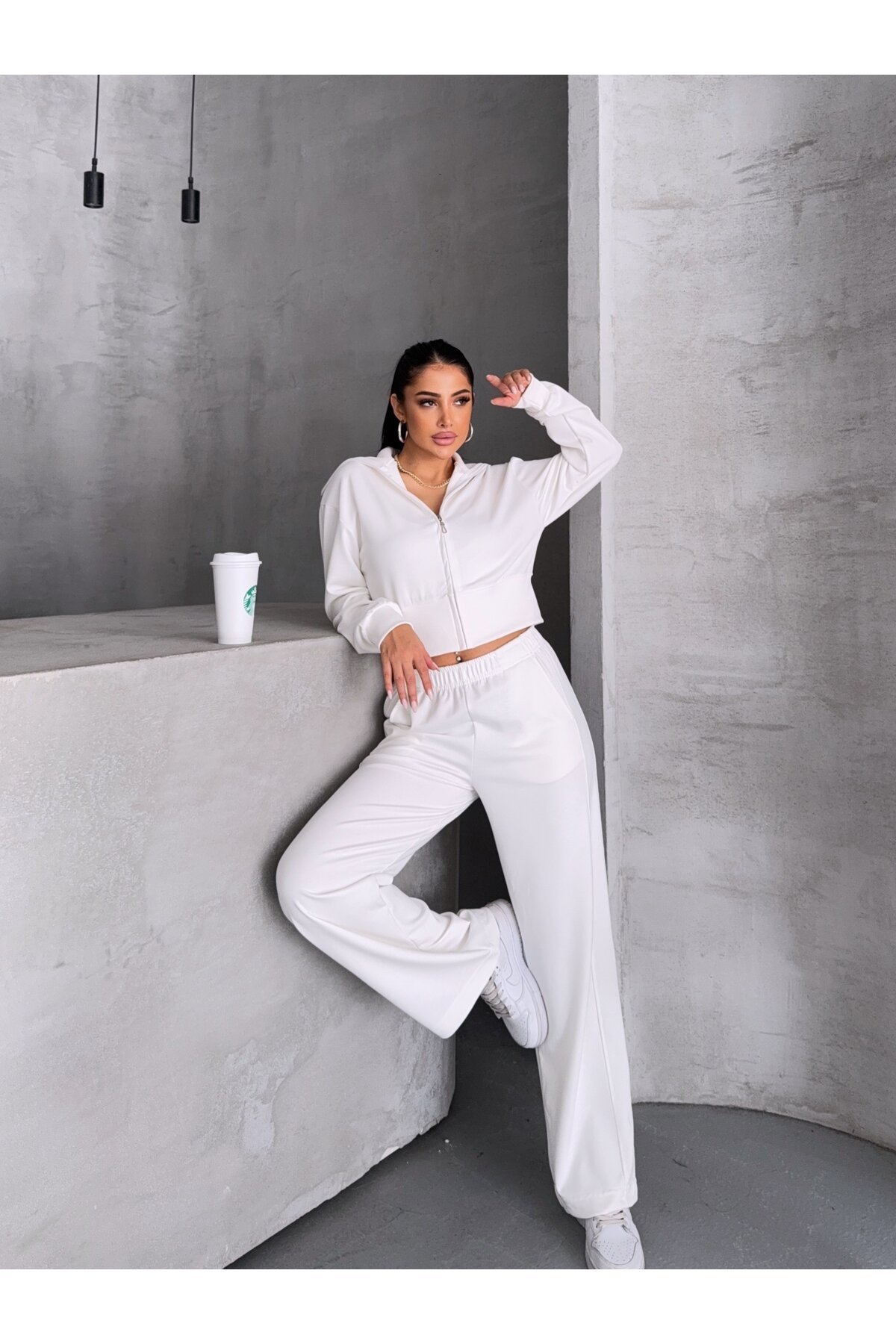Modal Kumaş Crop Üst Eşofman Takım Beyaz