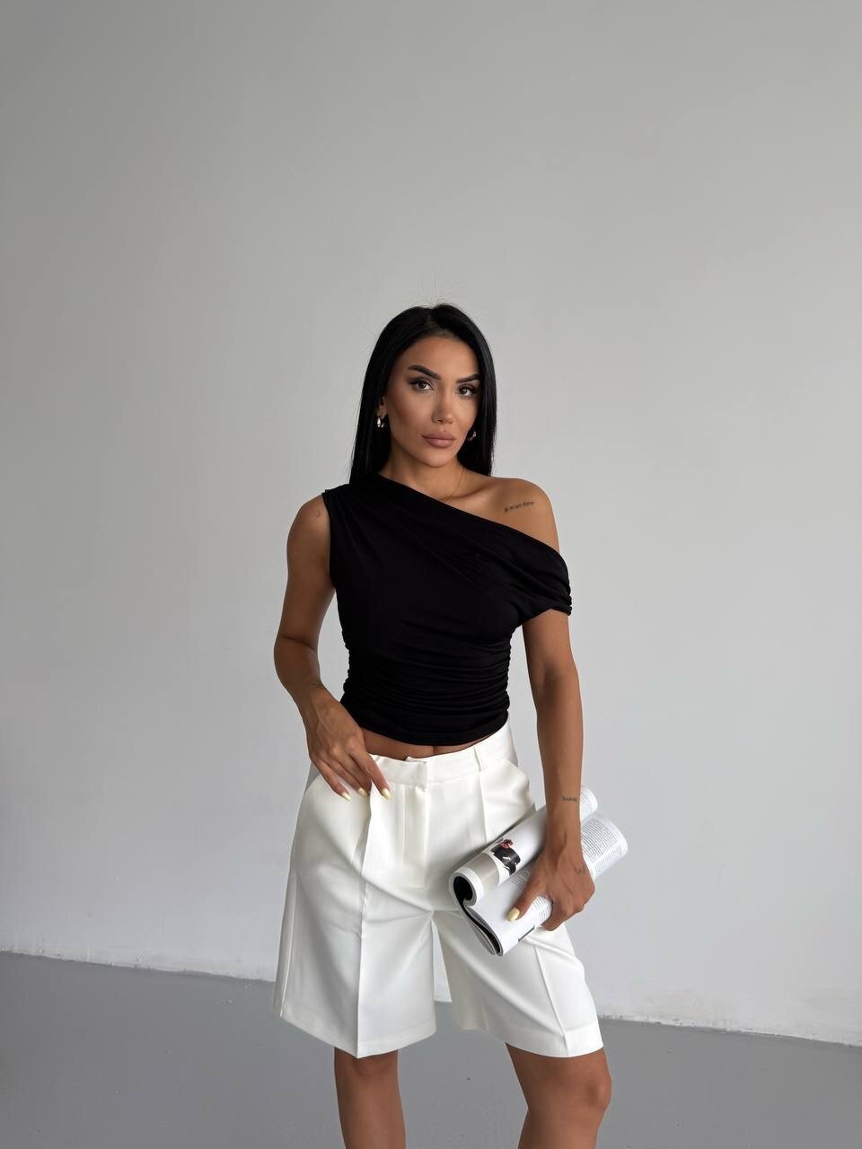 Omuz Detay Siyah Sandy Bluz