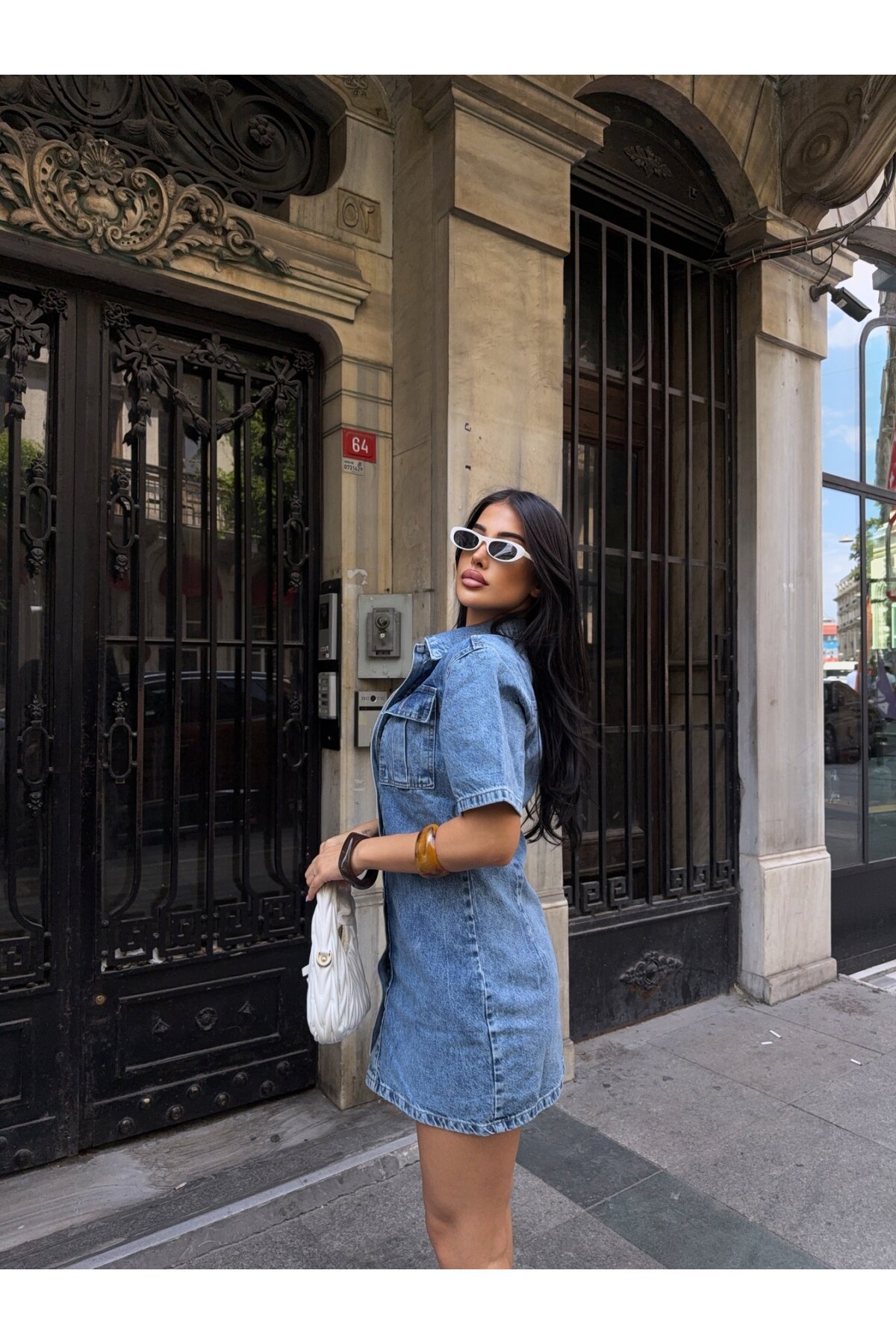 Önü Düğmeli Cepli Mavi Jean Elbise