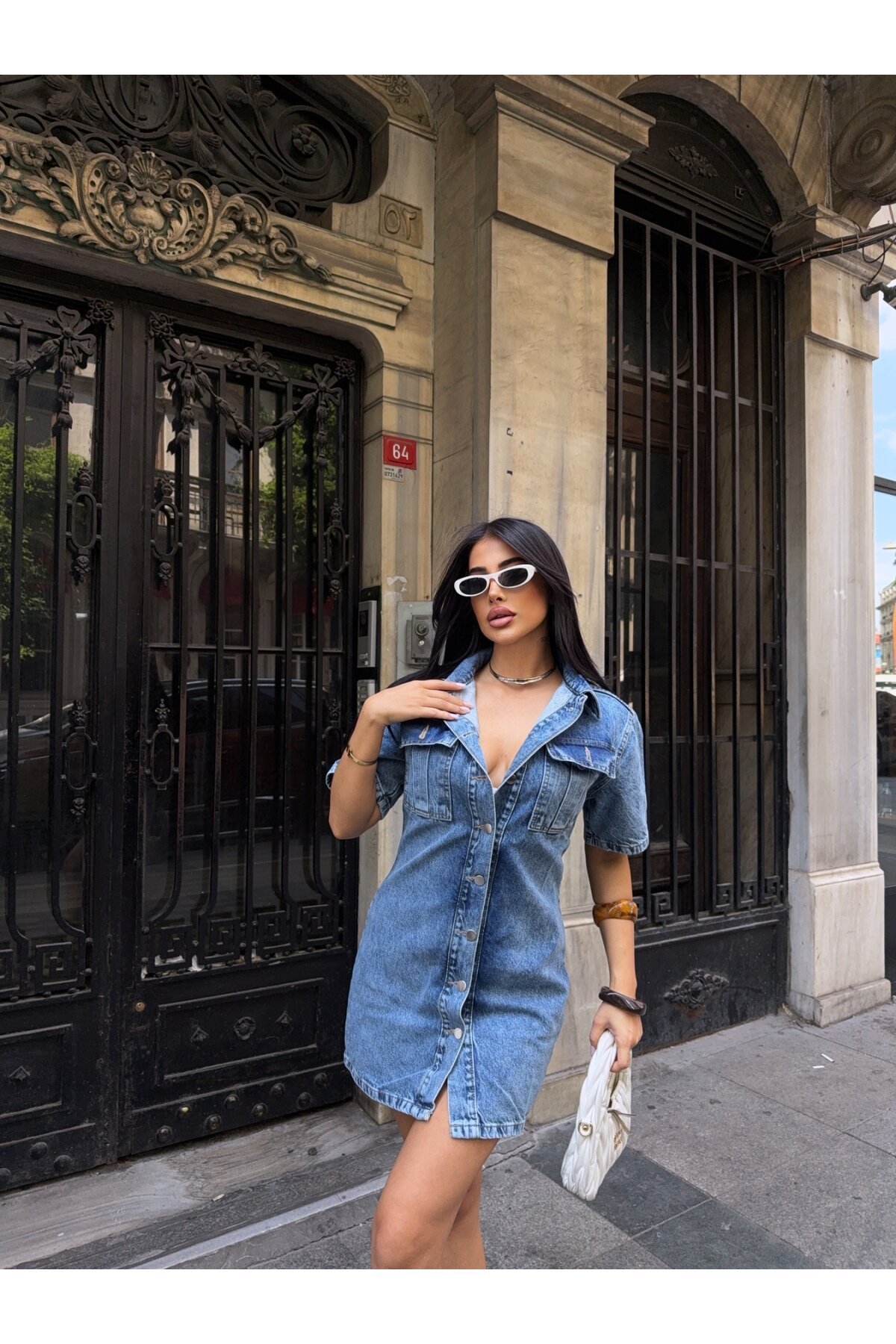 Önü Düğmeli Cepli Mavi Jean Elbise