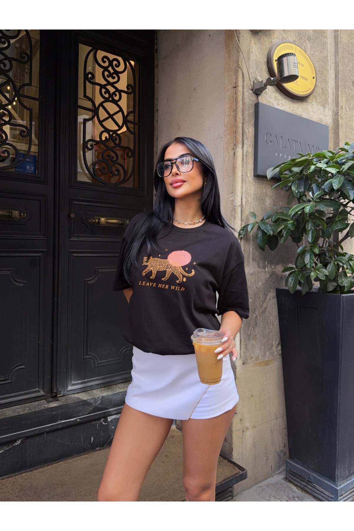 Oversize Kaplan Baskılı Siyah T-Shirt