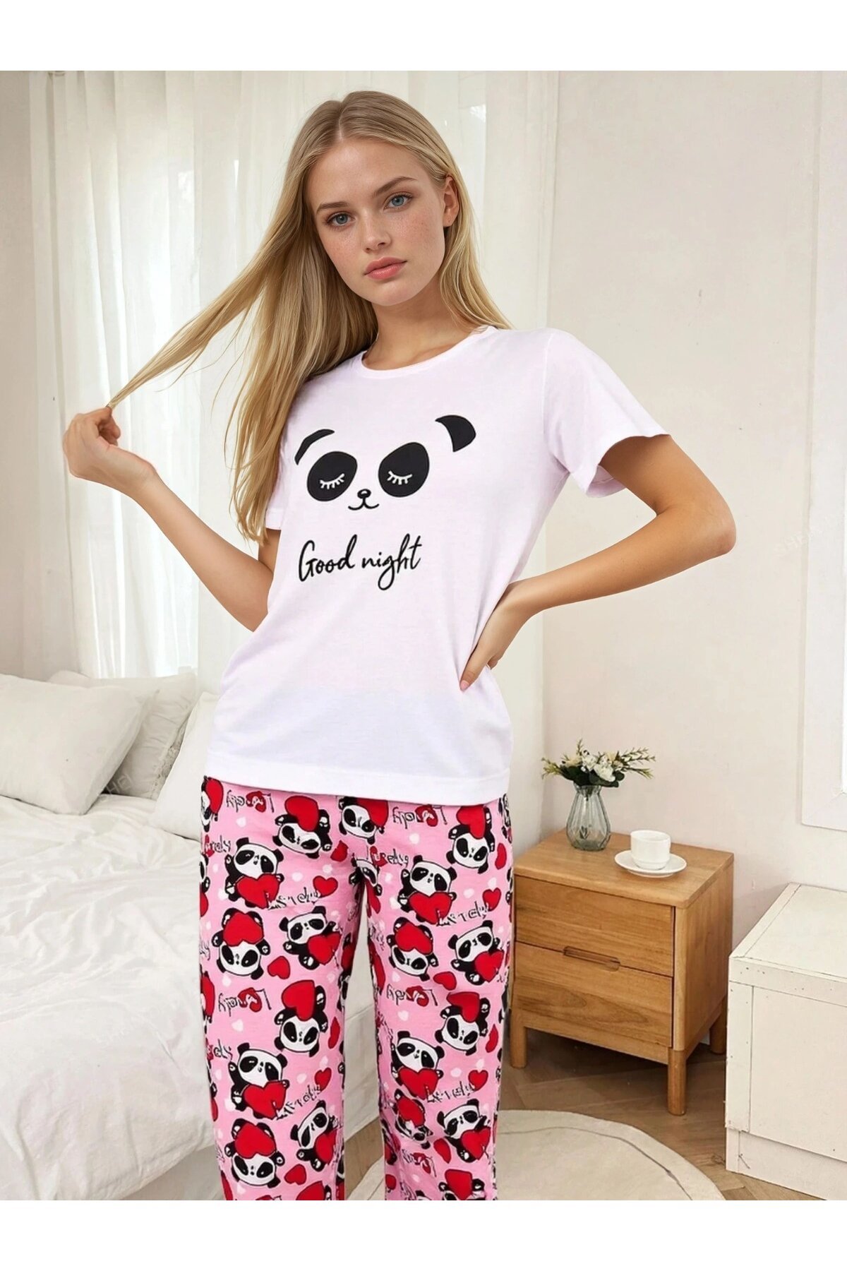 Panda Desenli Beyaz Kısa Kol Kadın Pijama Takımı