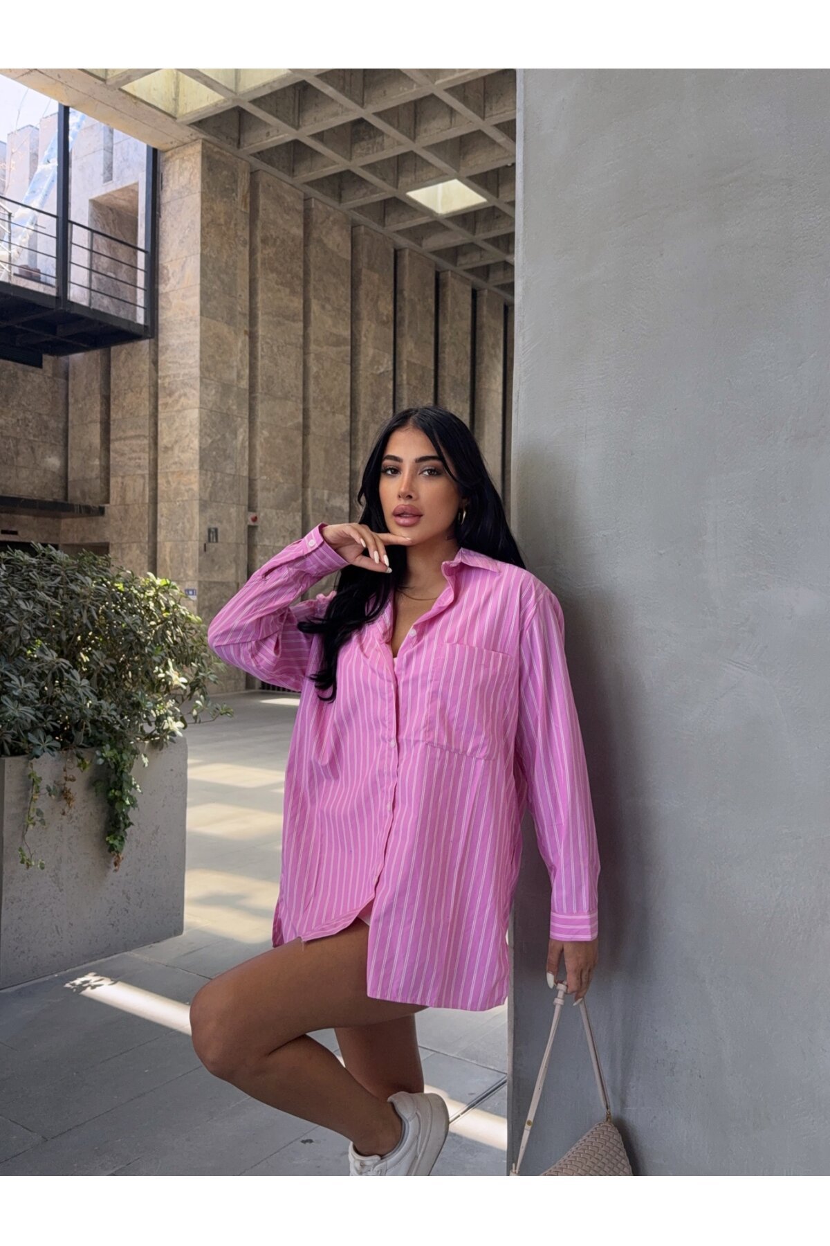 Pembe Çizgili Tek Cep Detay Gömlek