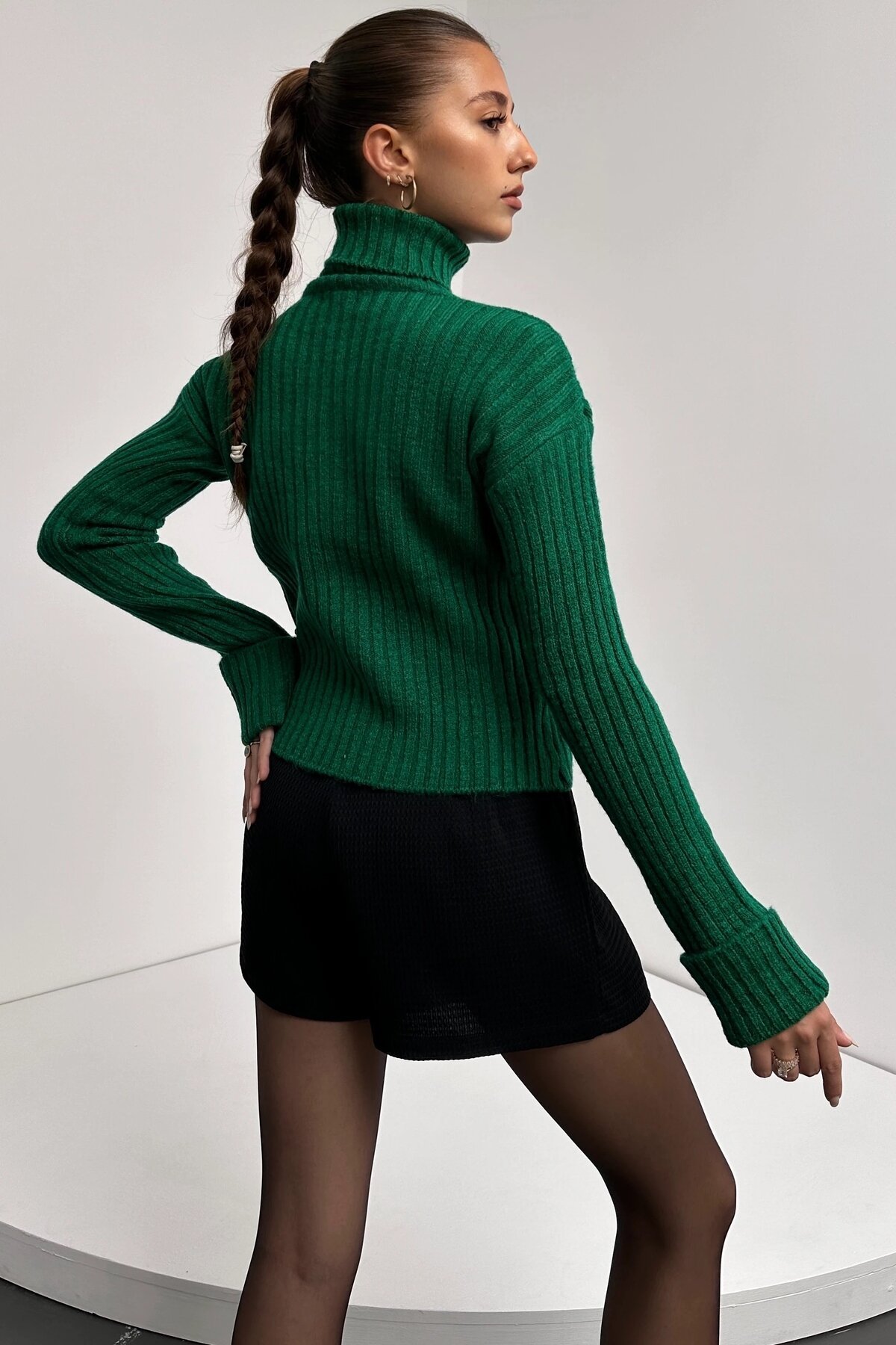 Şerit Desenli Dokulu Boğazlı Triko Kazak