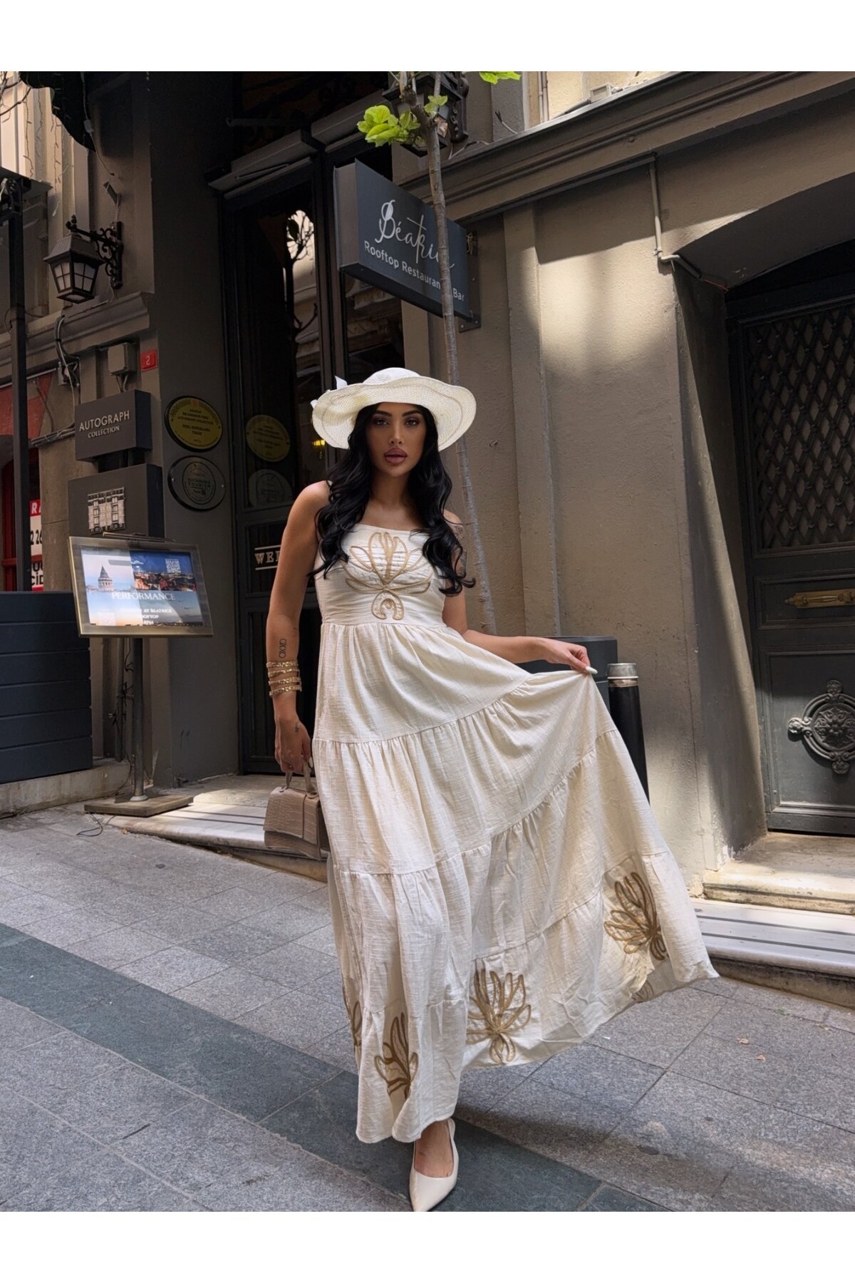 Süzene Detaylı Keten Elbise Bej