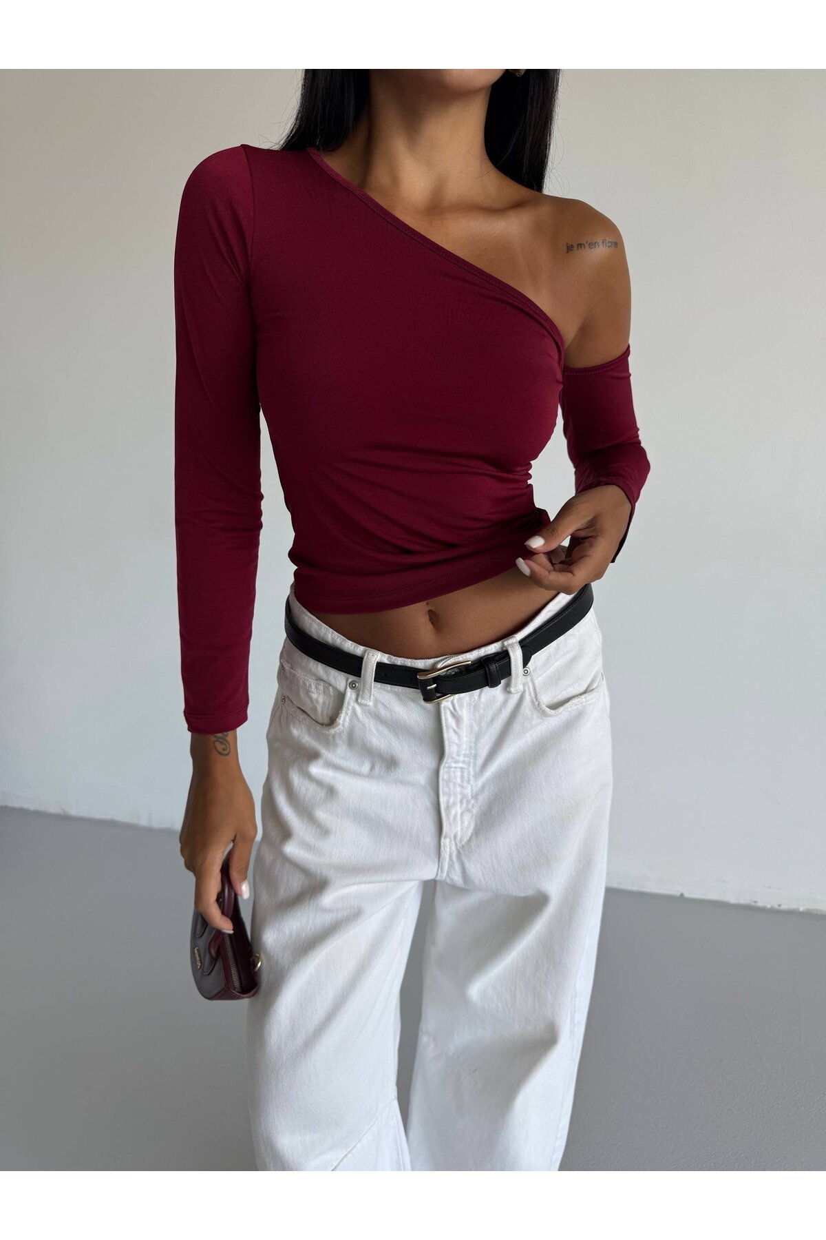 Tek Omuz Kol Detay Sandy Bluz