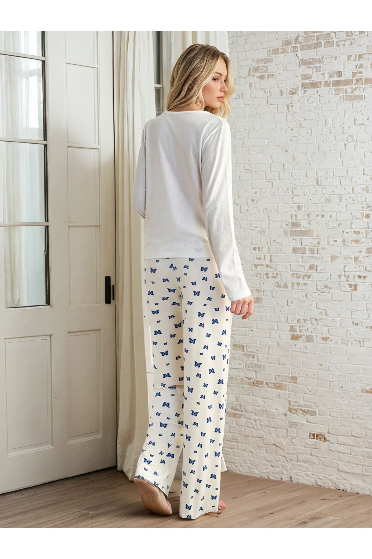 Uzun Kollu Kelebek Baskılı Pijama Takım