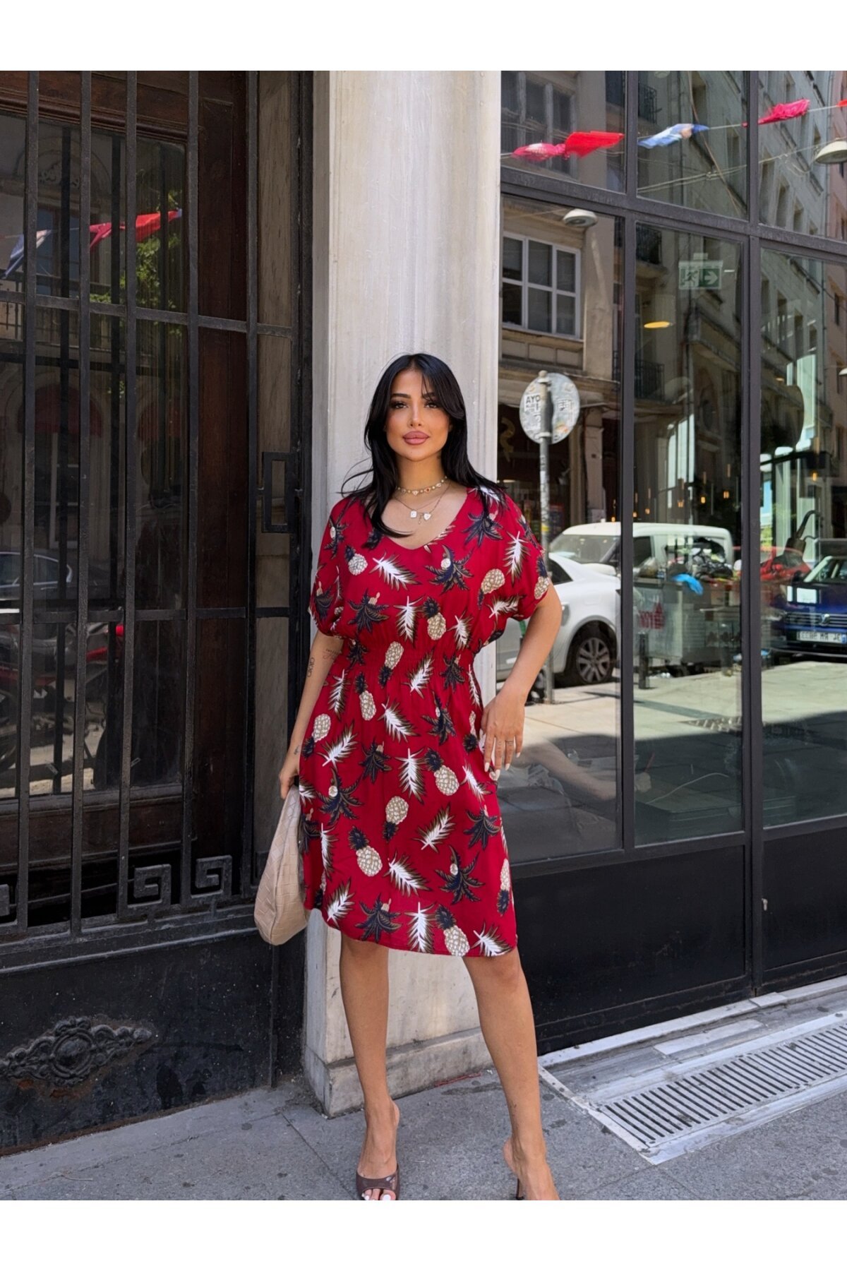 V Yaka Gipe Detaylı Desenli Bordo Viskon Elbise