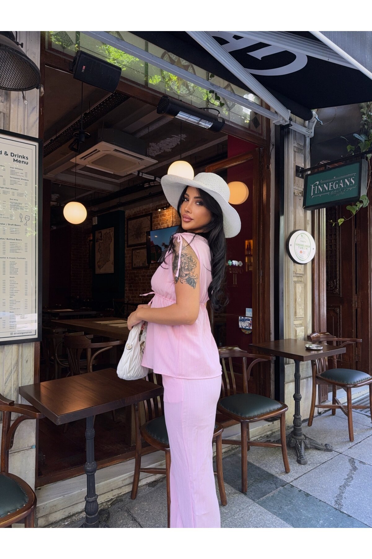 V Yaka Kolsuz Bluz ve Pantalon Takım Pembe