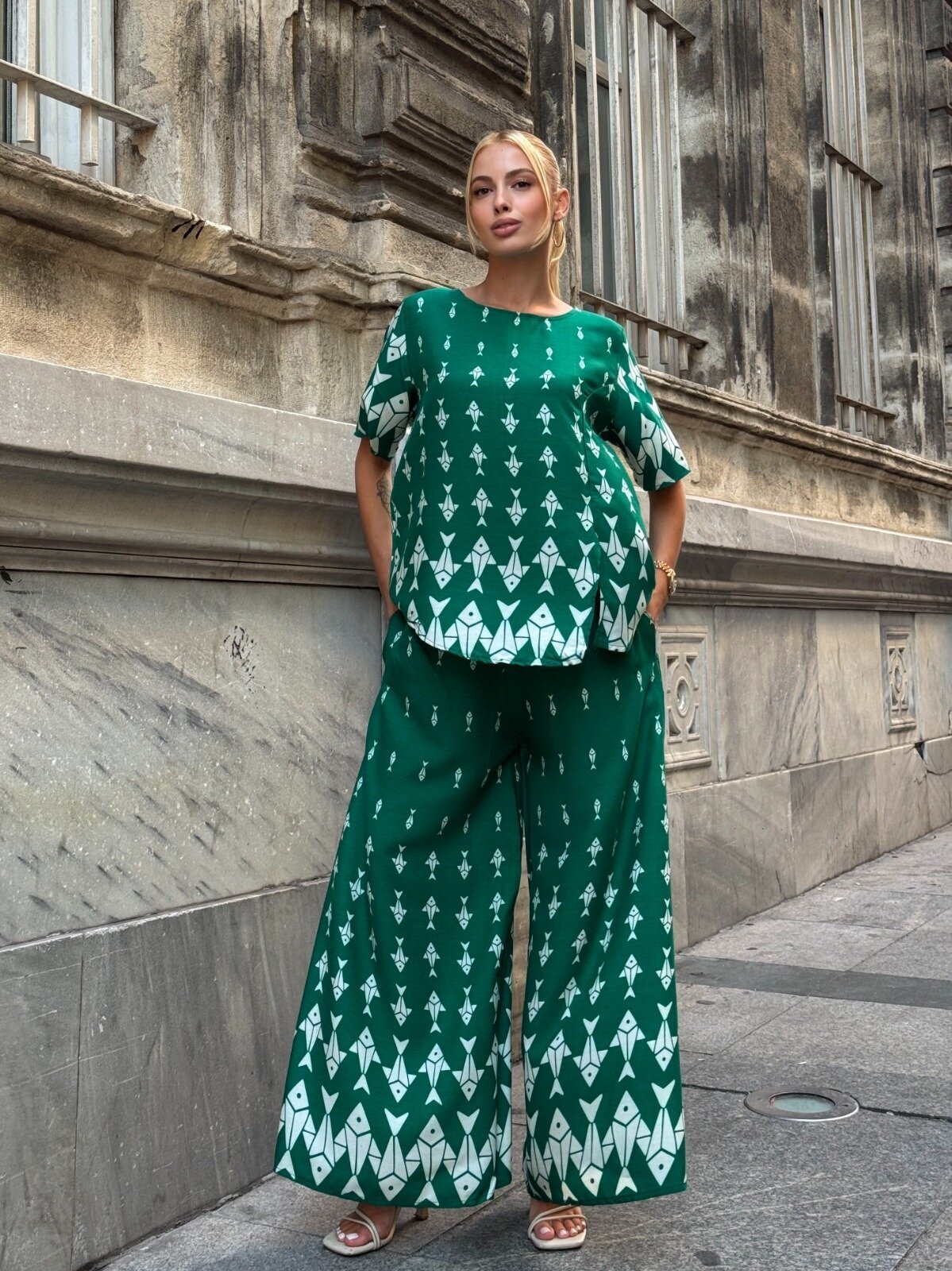 Viskon Kumaş Desenli Bol Paça Alt Üst Takım