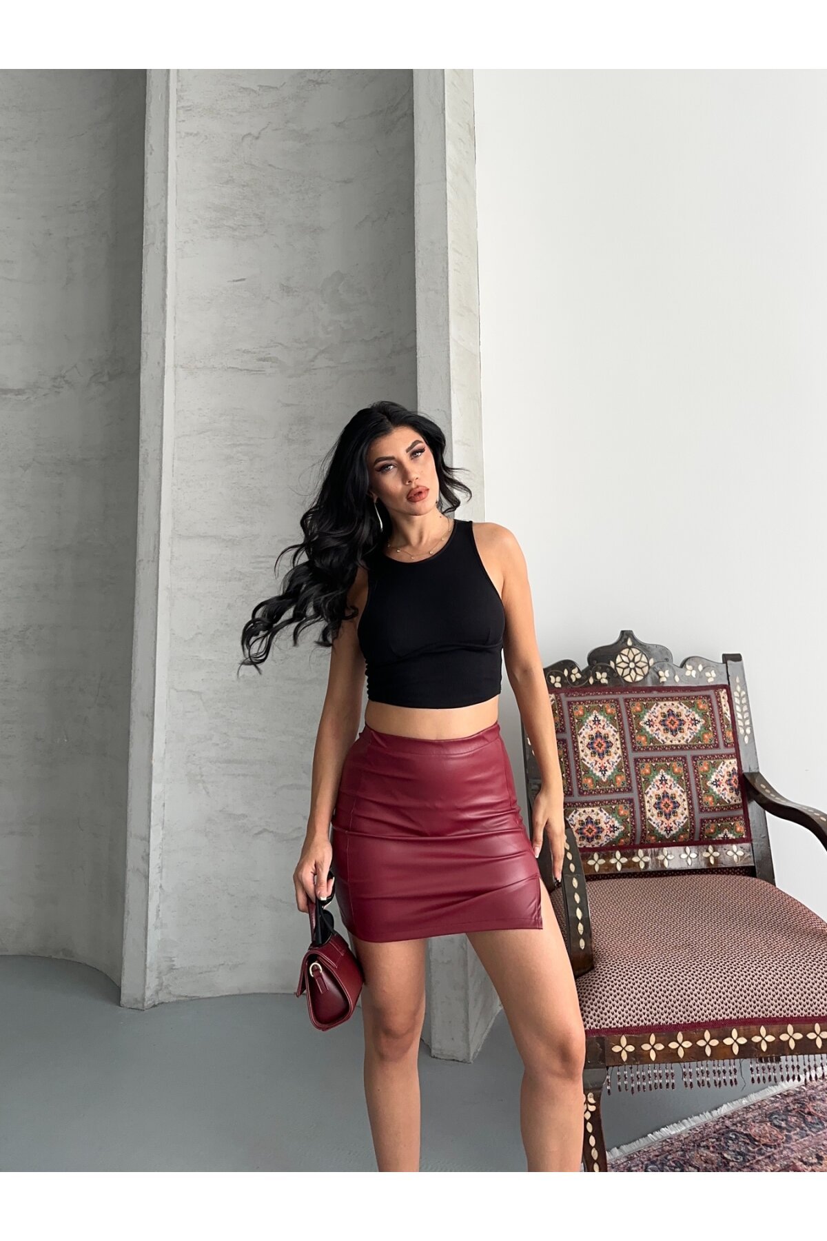 Yırtmaçlı Bordo Mini Deri Etek